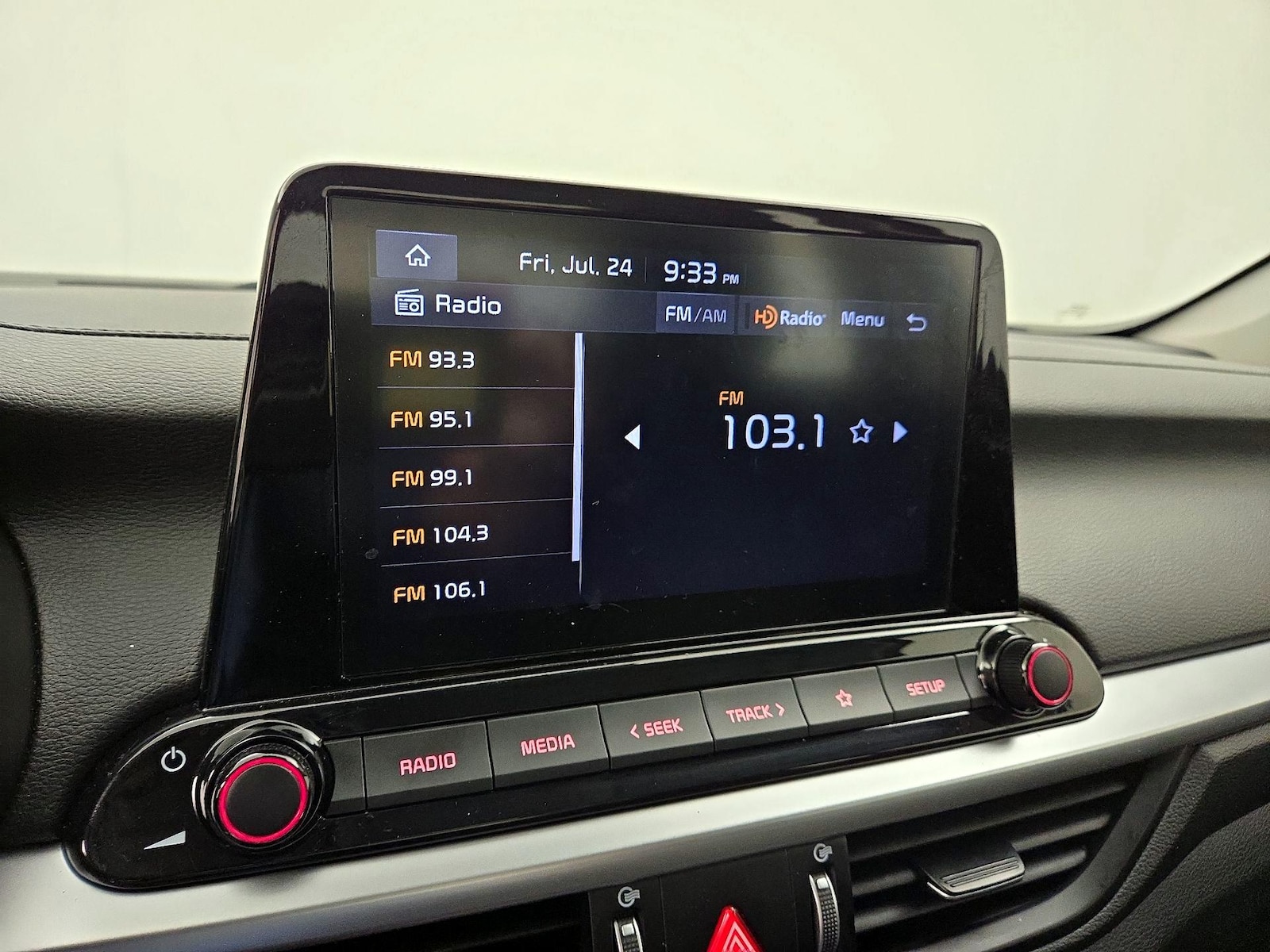 2024 Kia Forte LX - Photo 16
