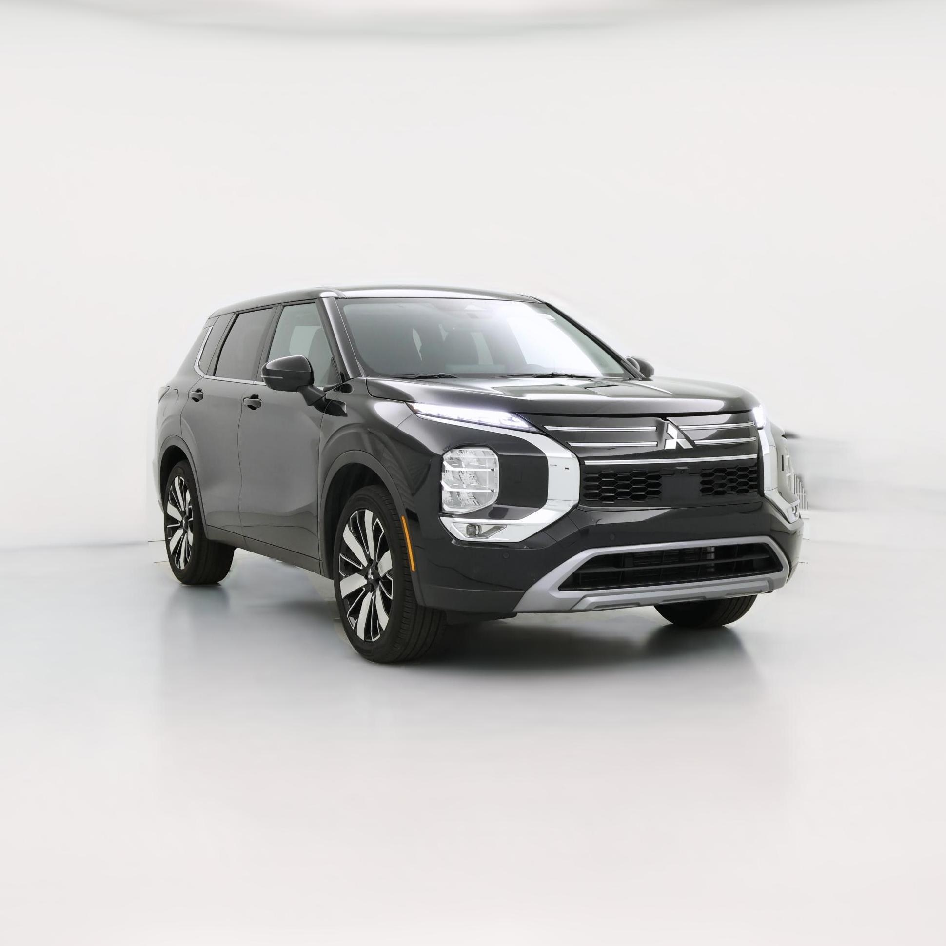 Thumbnail: 2025 Mitsubishi Outlander - 1