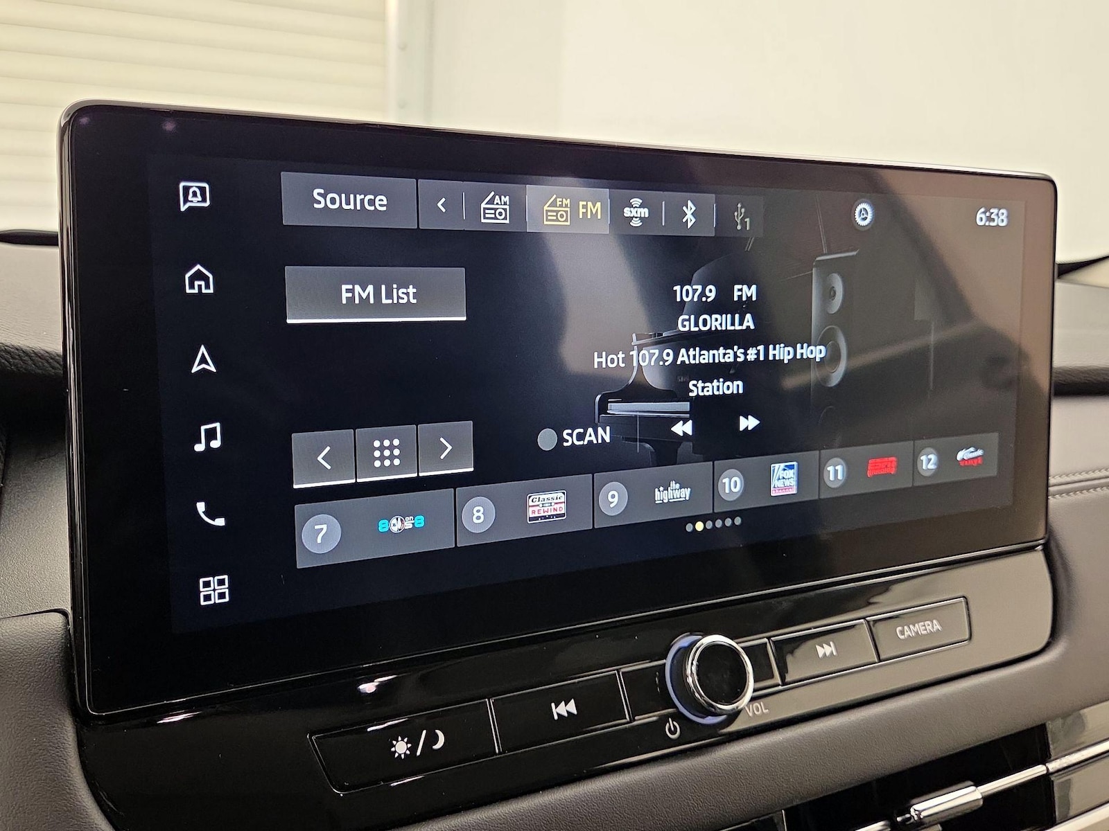2025 Mitsubishi Outlander SE - Photo 17