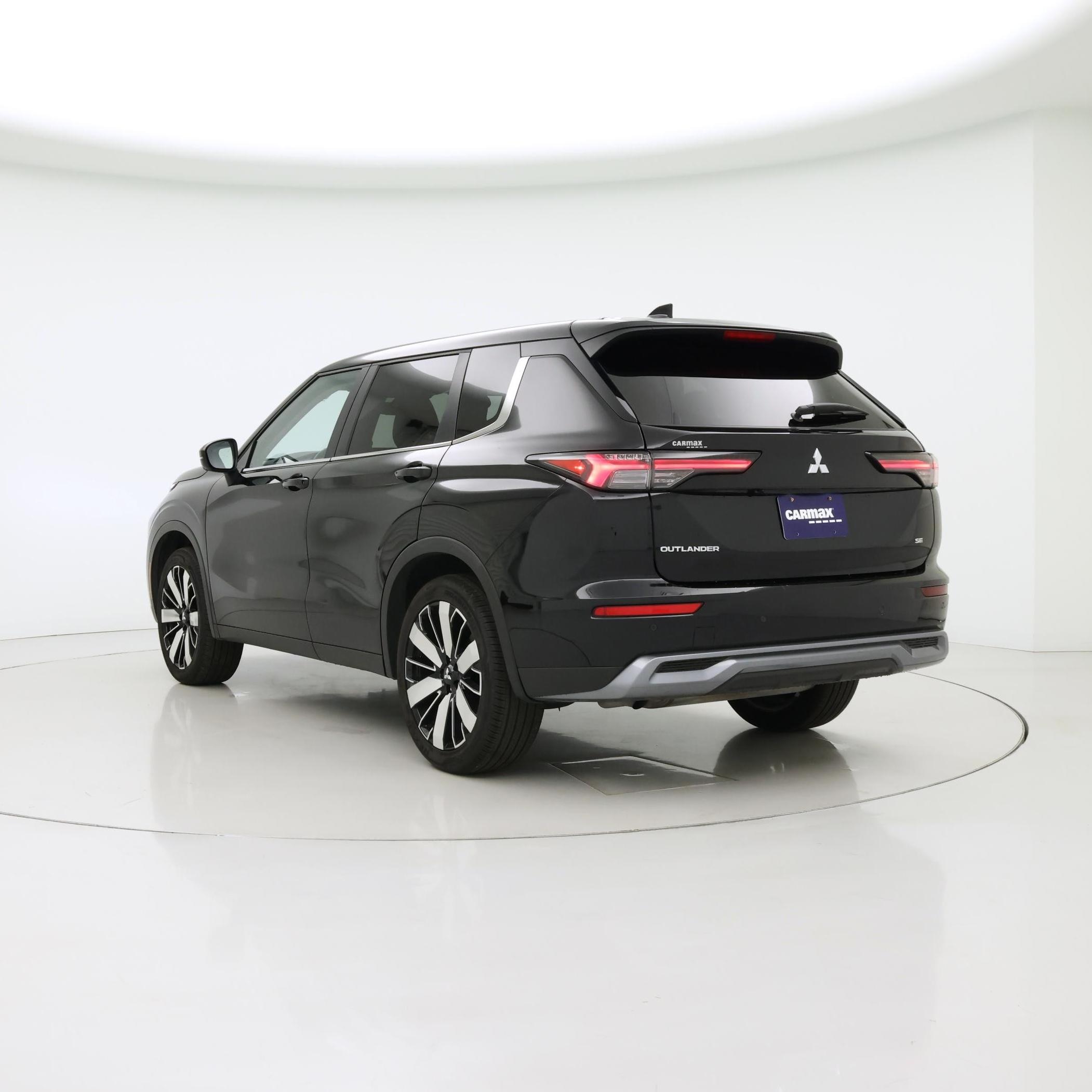 Thumbnail: 2025 Mitsubishi Outlander - 2