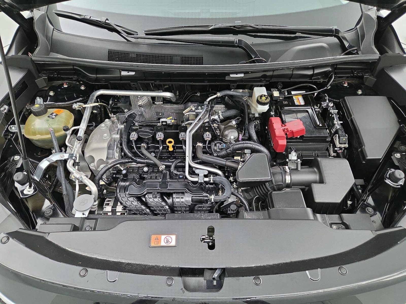 2025 Mitsubishi Outlander SE - Photo 25
