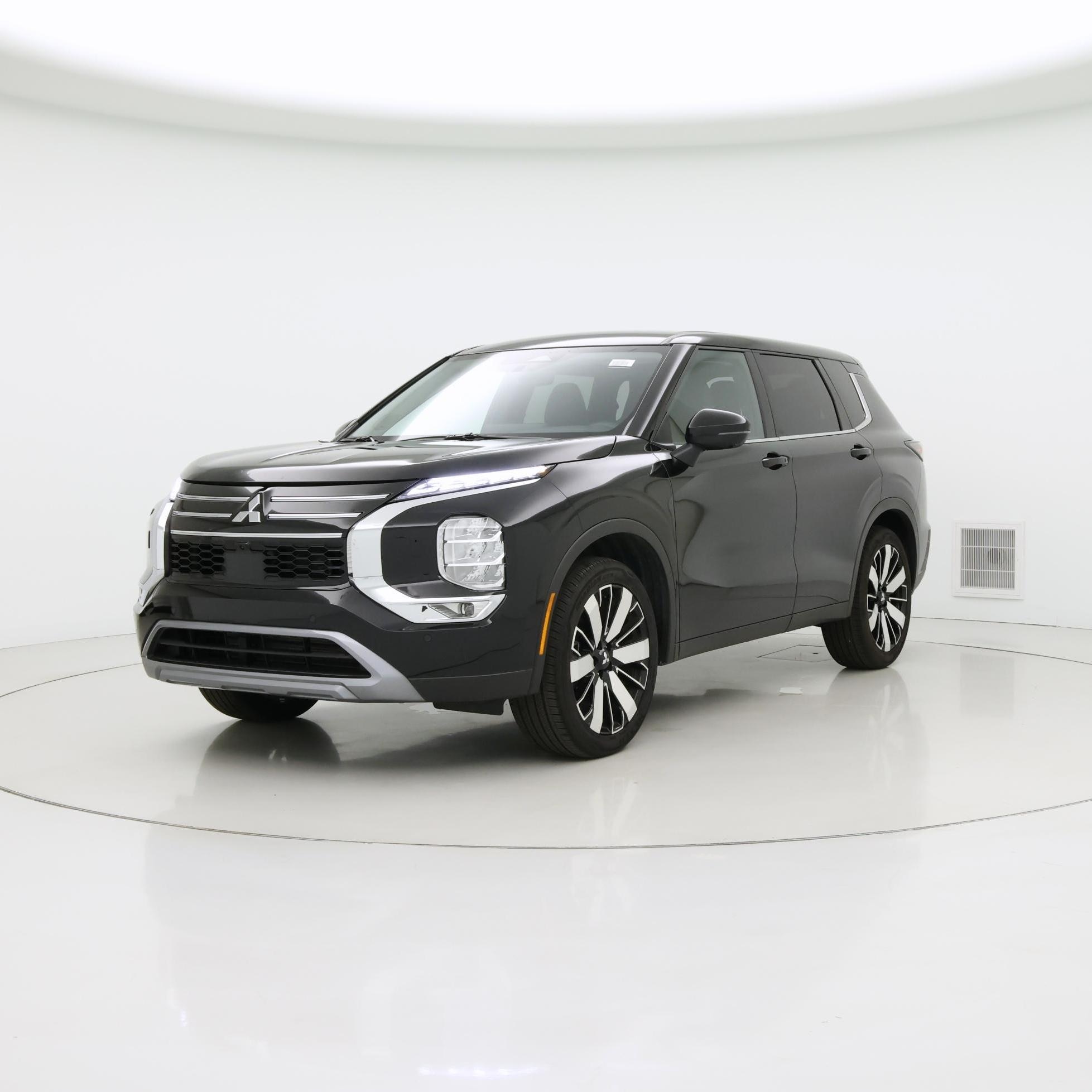Thumbnail: 2025 Mitsubishi Outlander - 4
