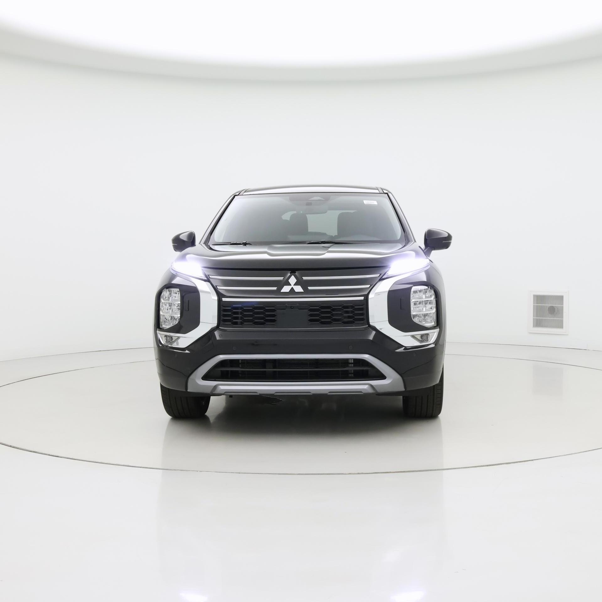 Thumbnail: 2025 Mitsubishi Outlander - 5