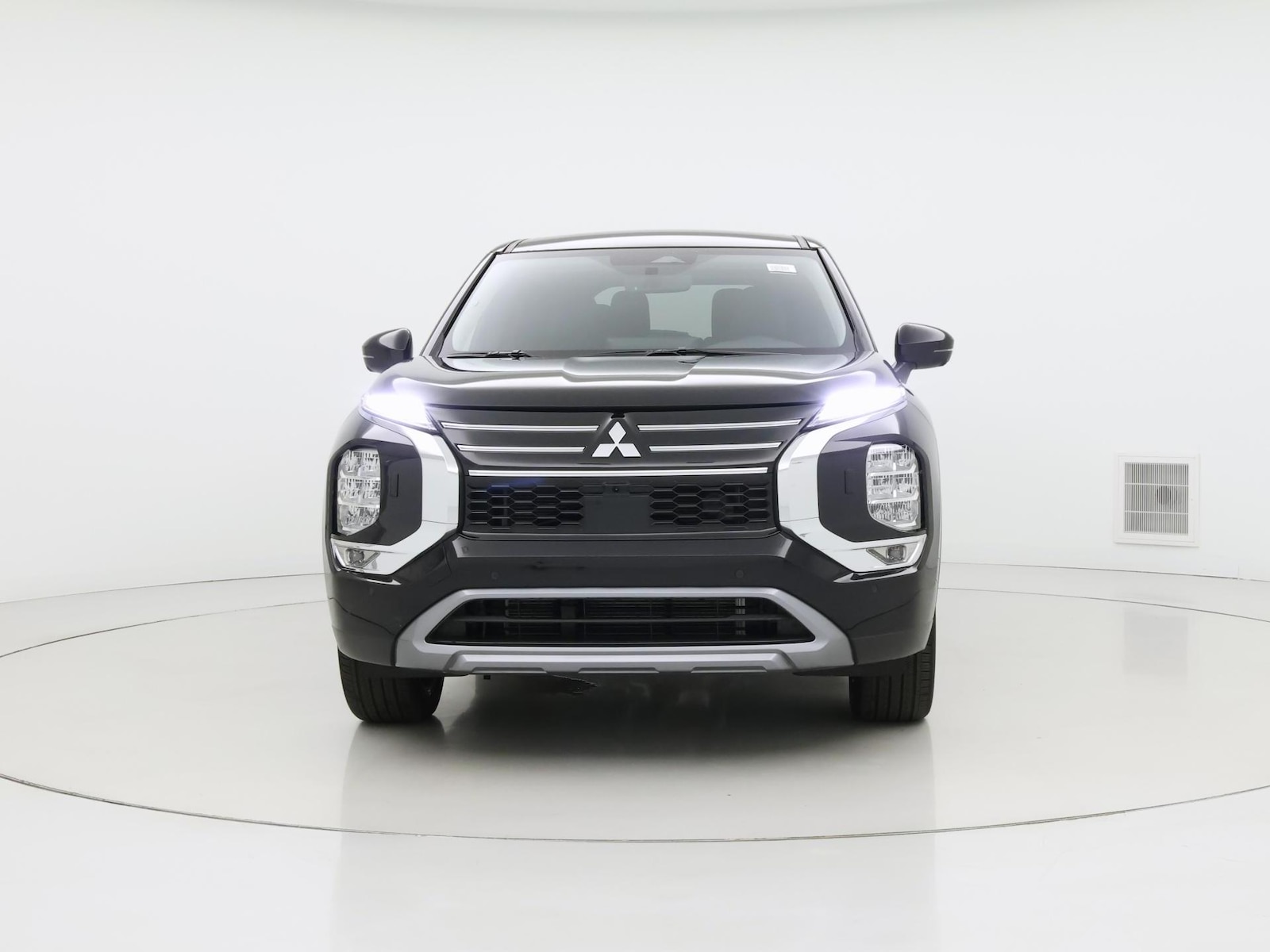 2025 Mitsubishi Outlander SE - Photo 6