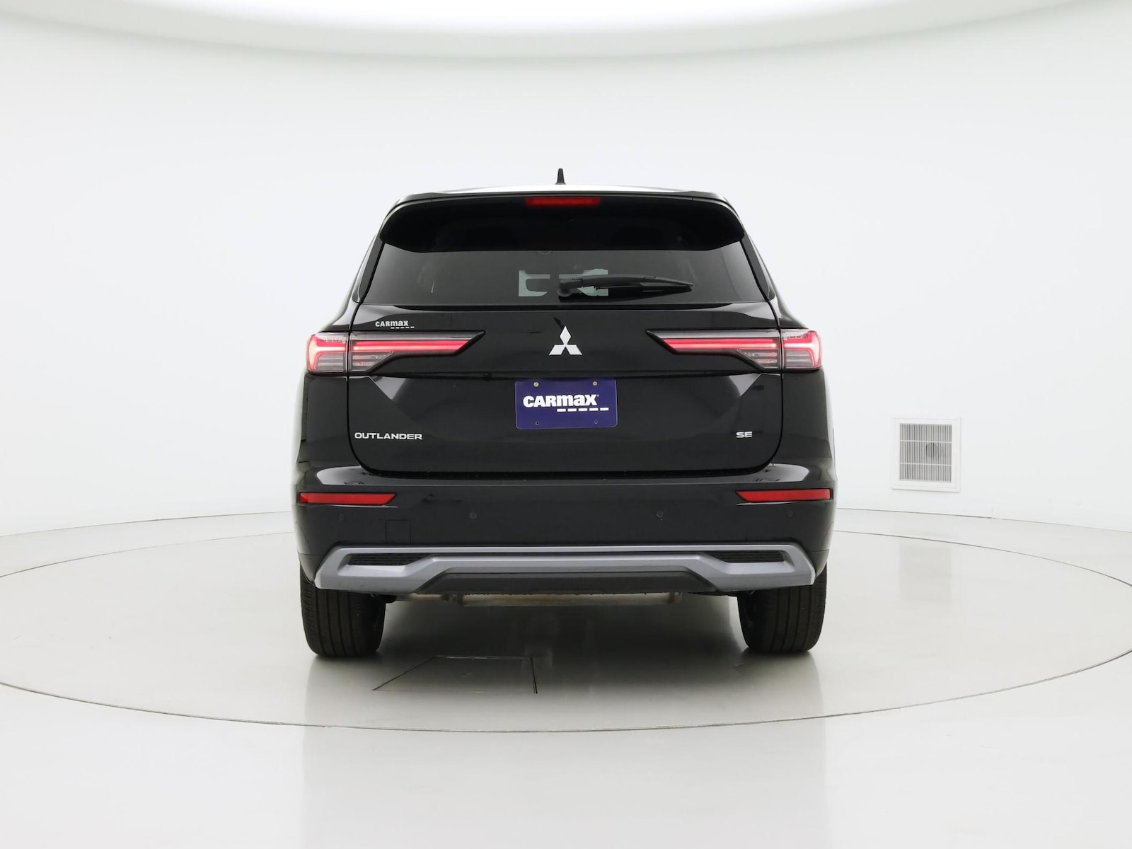 2025 Mitsubishi Outlander SE - Photo 7