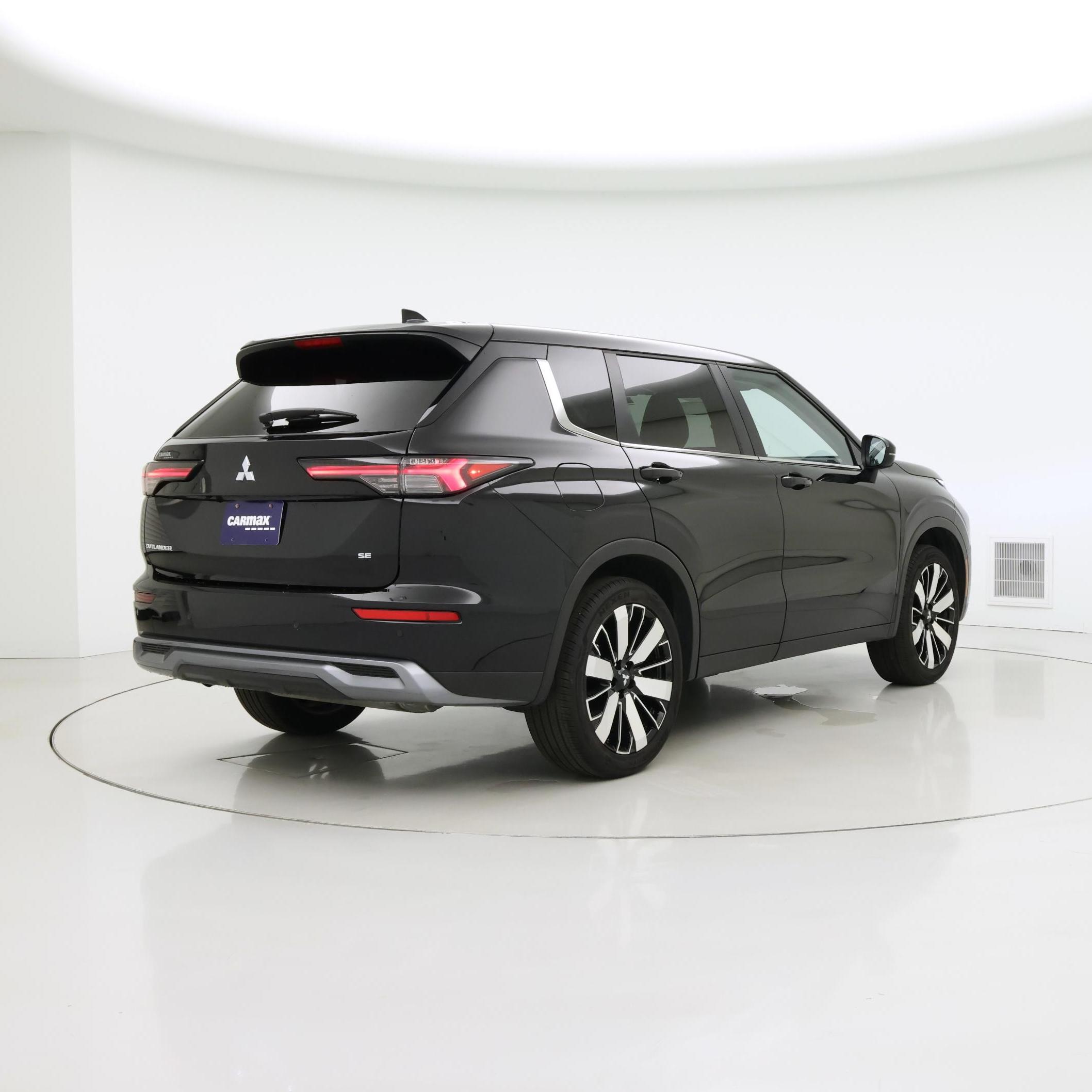 Thumbnail: 2025 Mitsubishi Outlander - 8