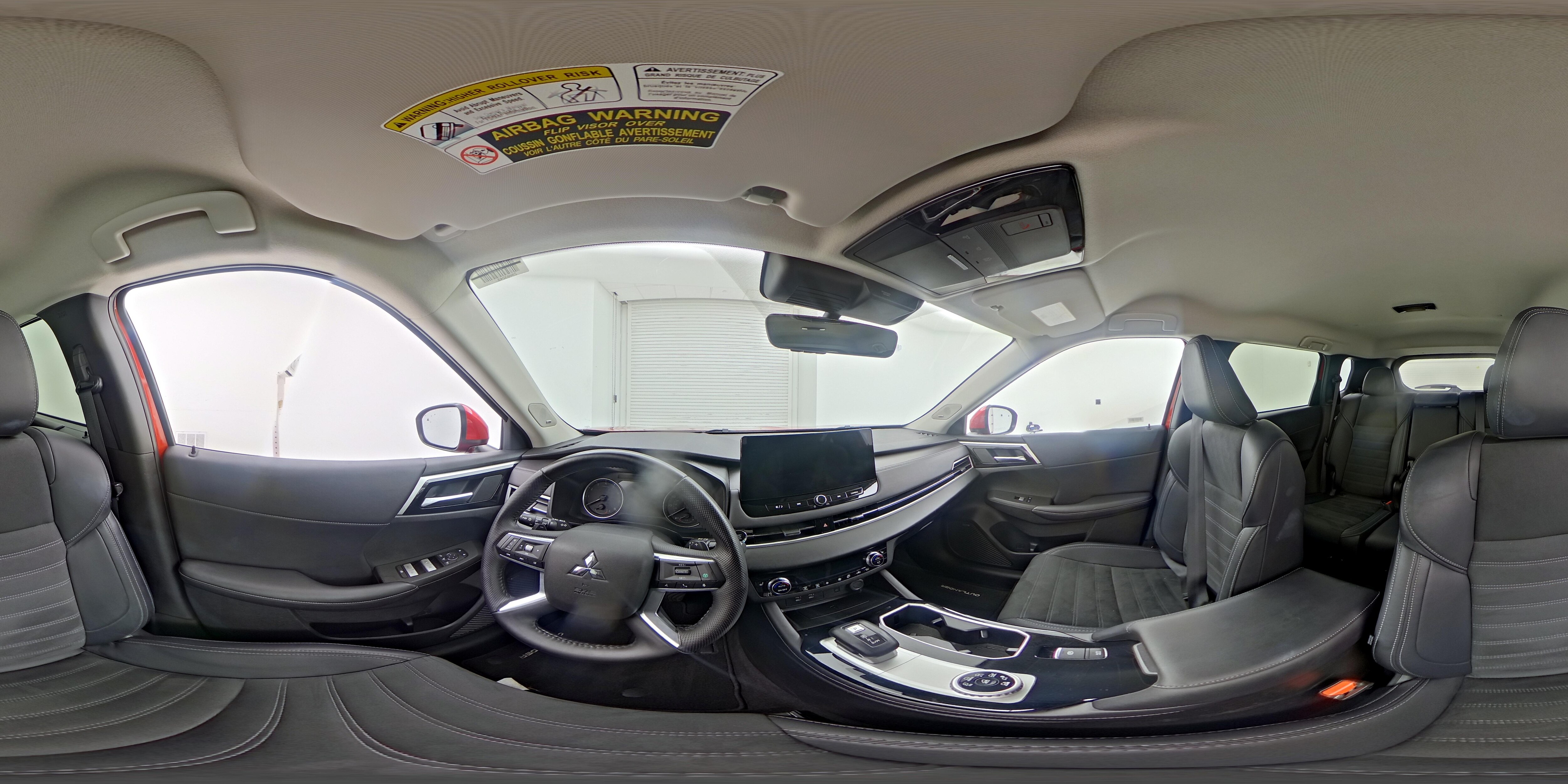 2025 Mitsubishi Outlander SE - Photo 29