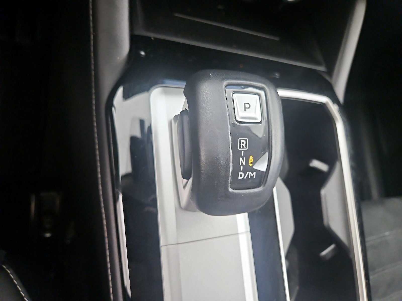 2025 Mitsubishi Outlander SE - Photo 19