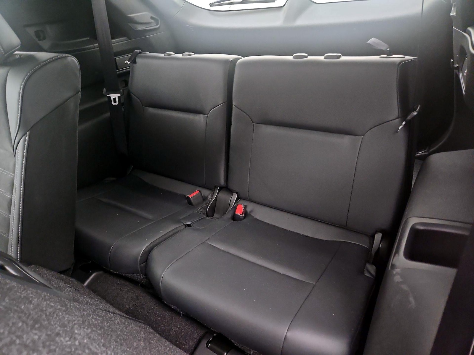 2025 Mitsubishi Outlander SE - Photo 22