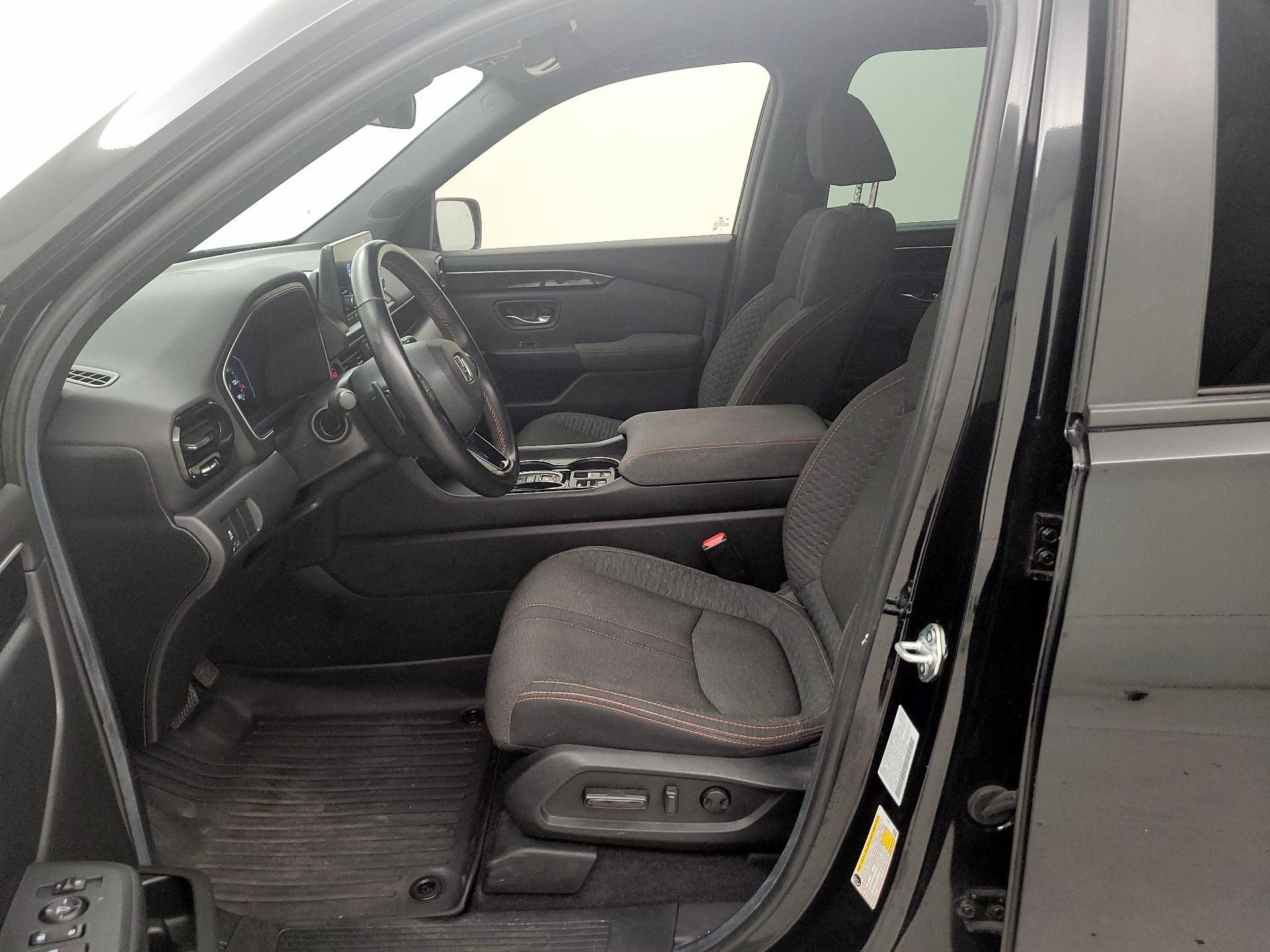 Thumbnail: 2025 Honda Pilot - 11