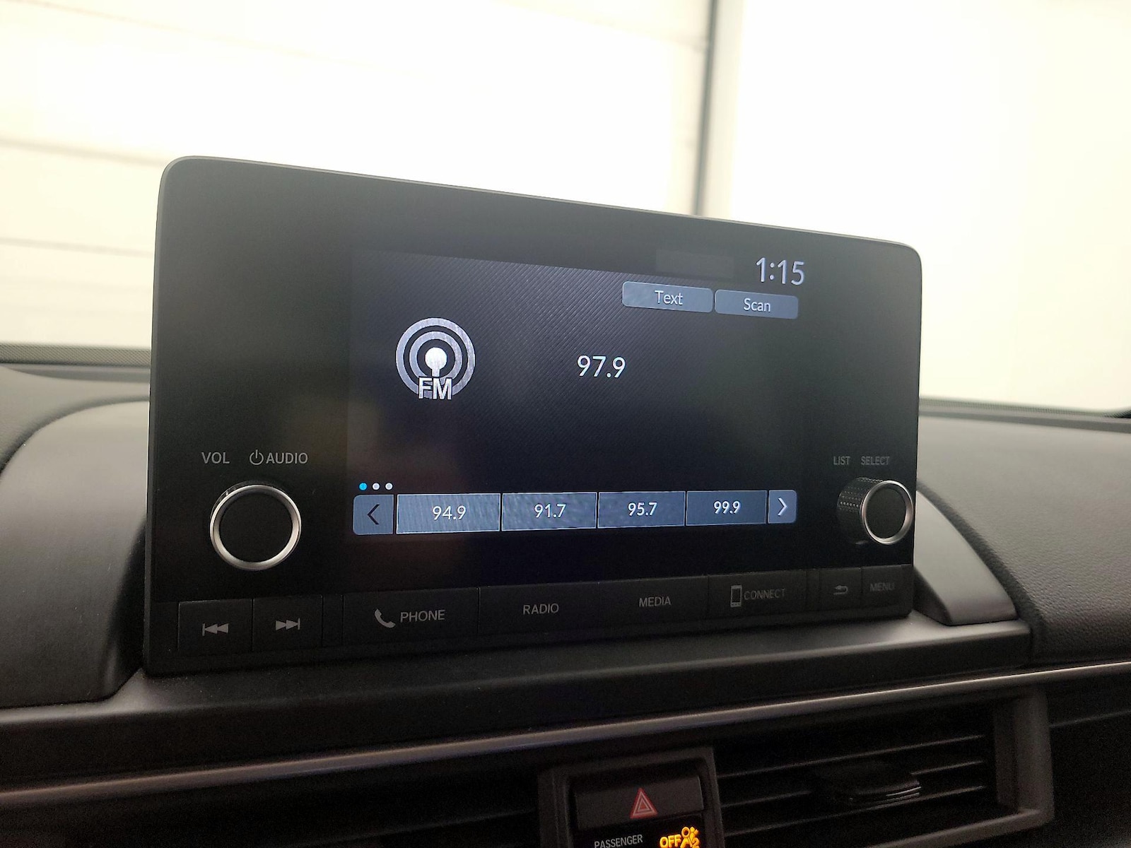 2025 Honda Pilot Sport - Photo 16