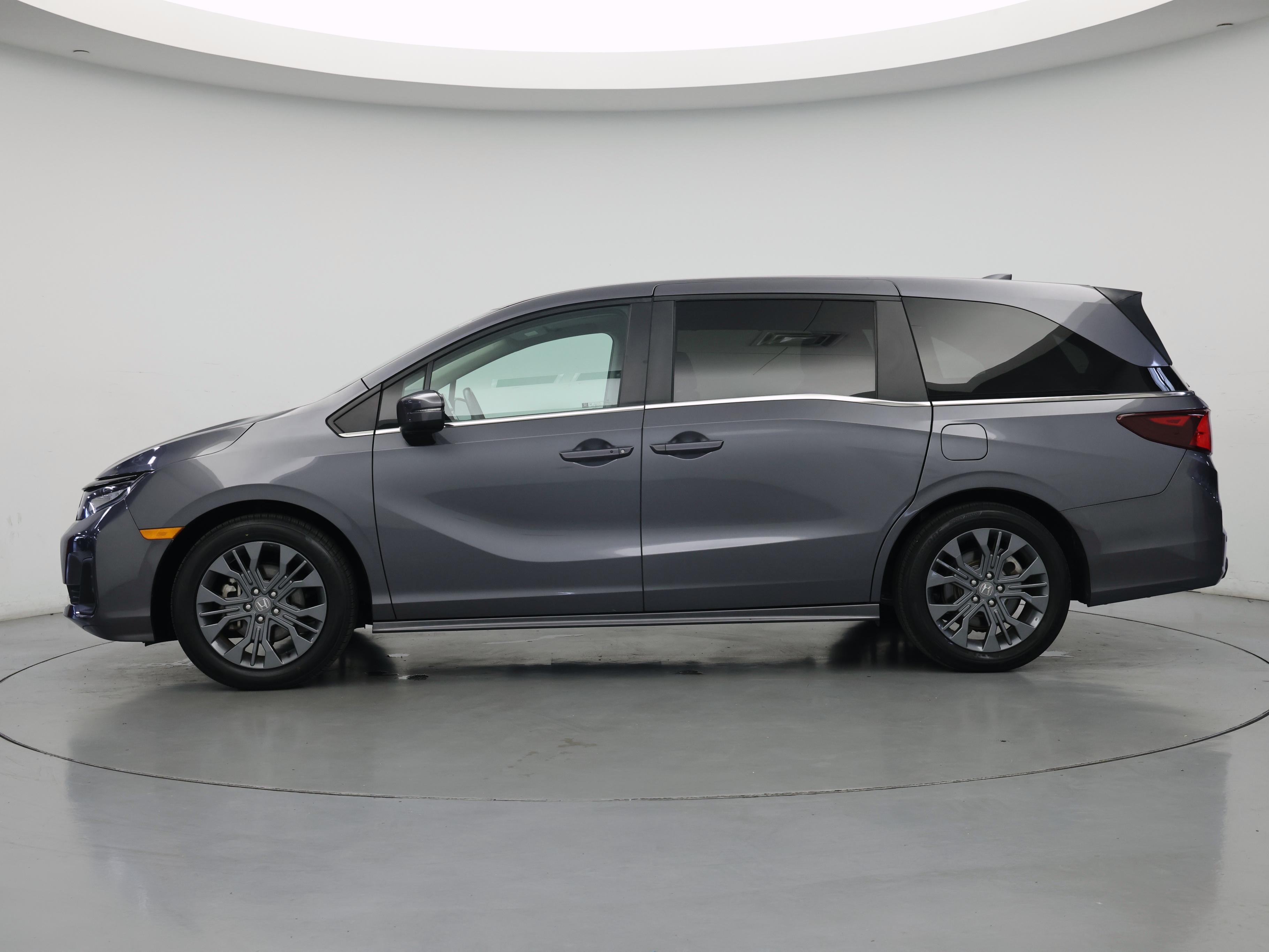 Thumbnail: 2025 Honda Odyssey - 3