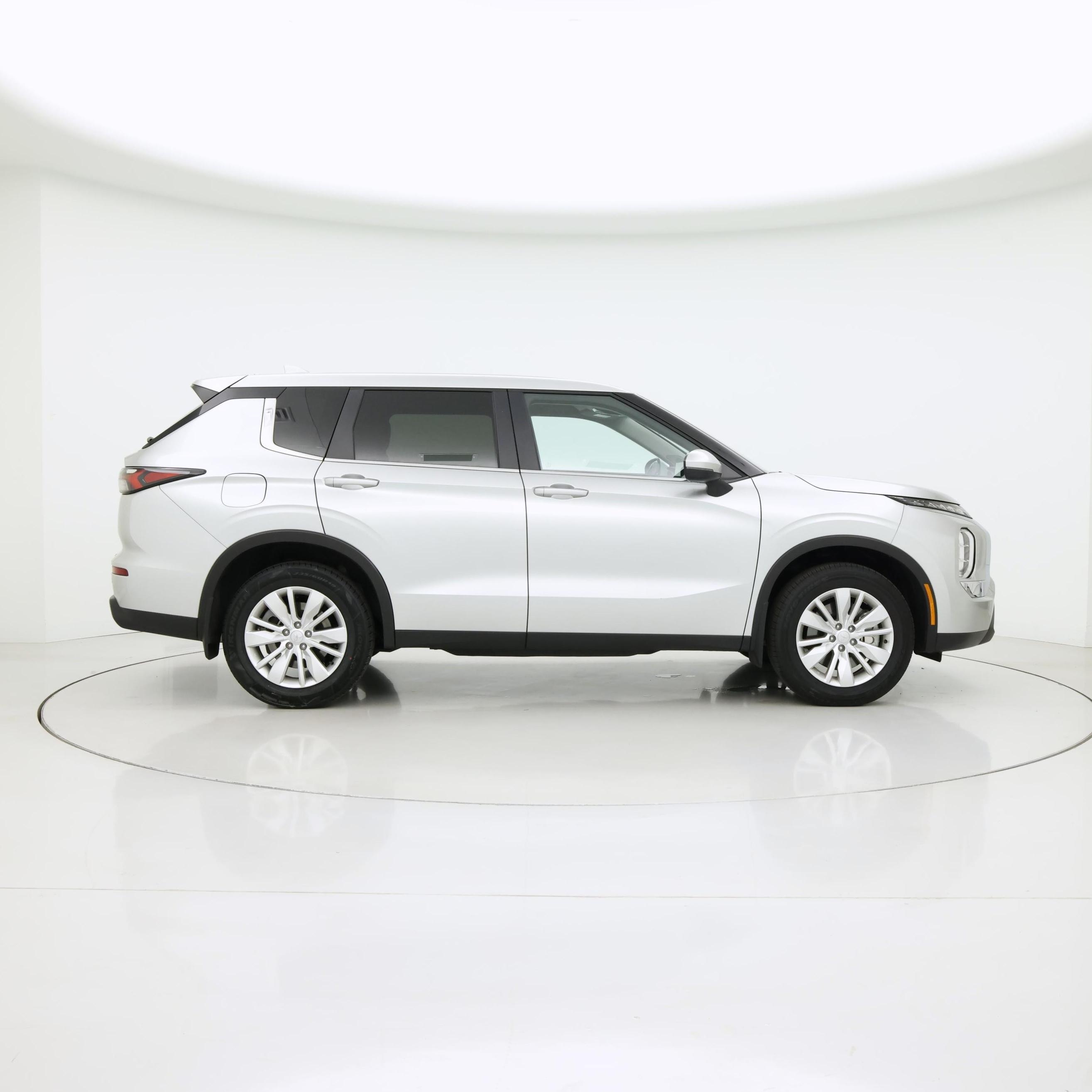 Thumbnail: 2025 Mitsubishi Outlander - 7