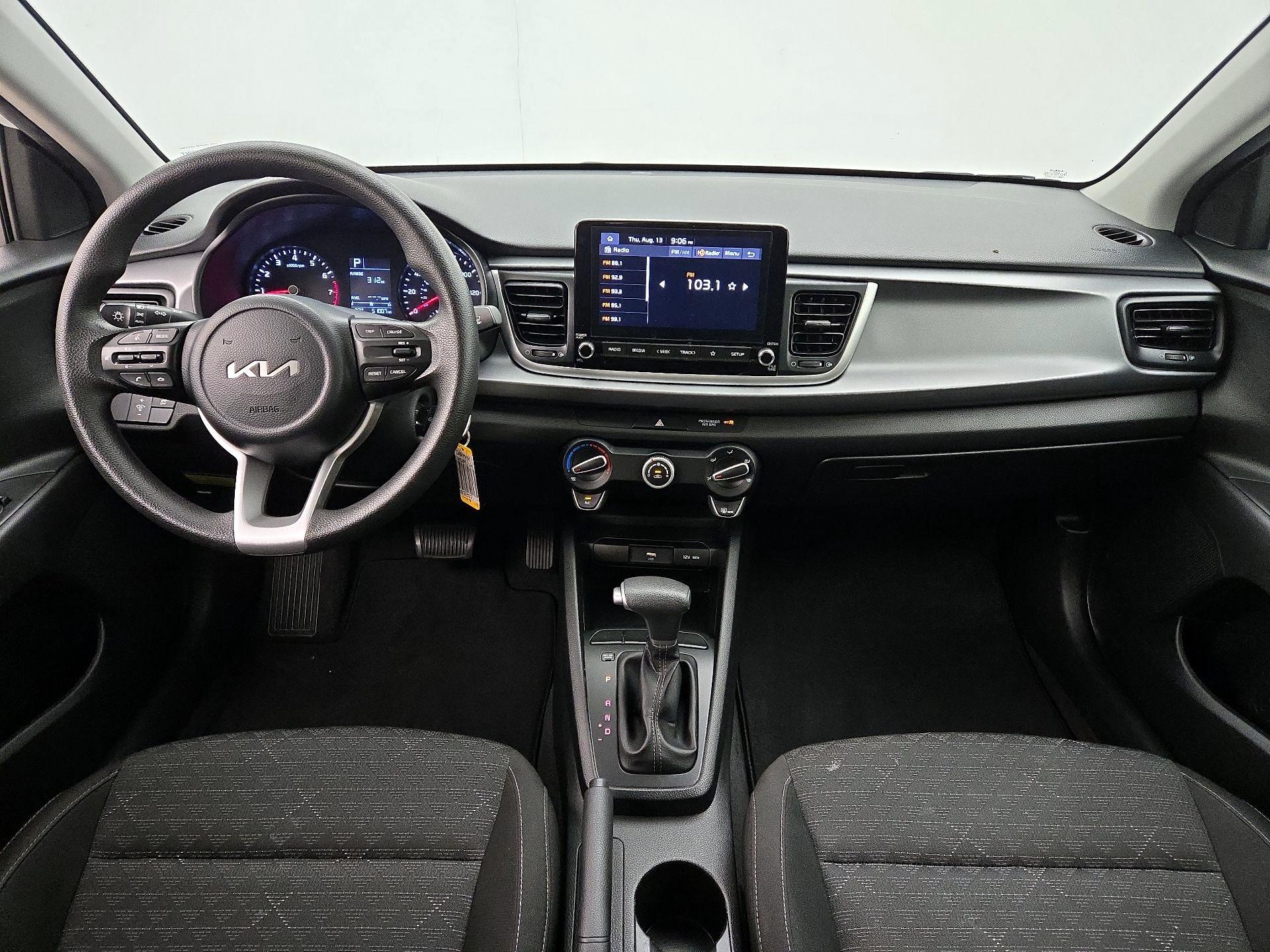 Thumbnail: 2023 Kia Rio - 9