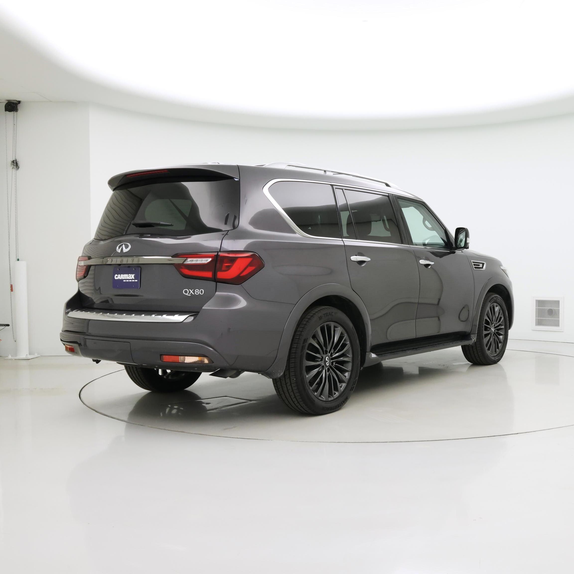 Thumbnail: 2023 INFINITI QX80 - 8