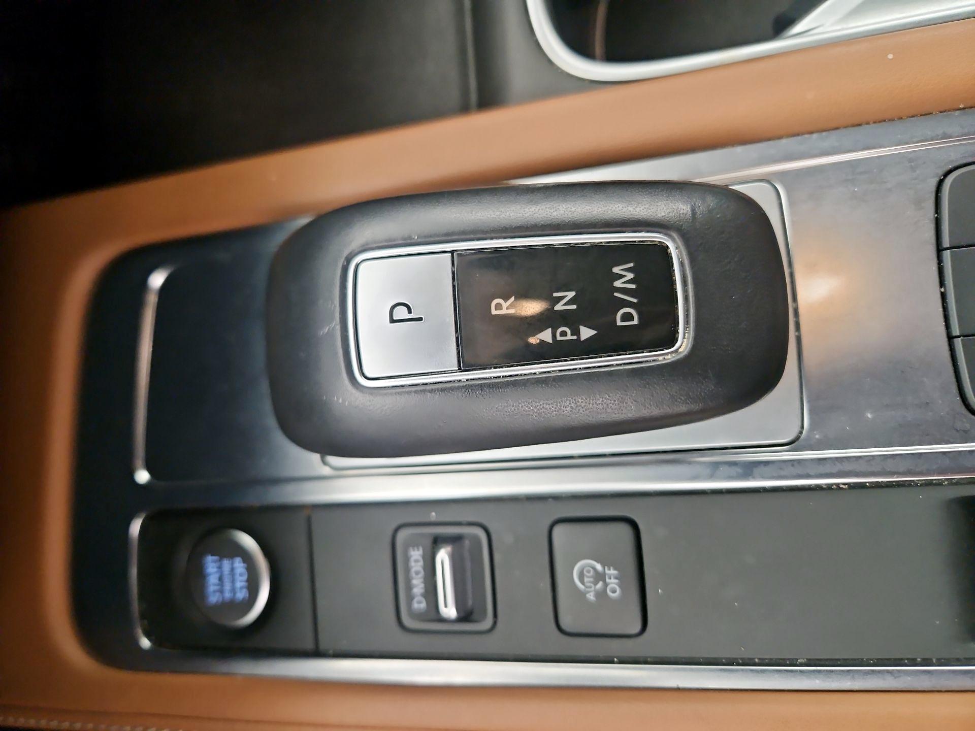 Thumbnail: 2023 INFINITI QX60 - 15