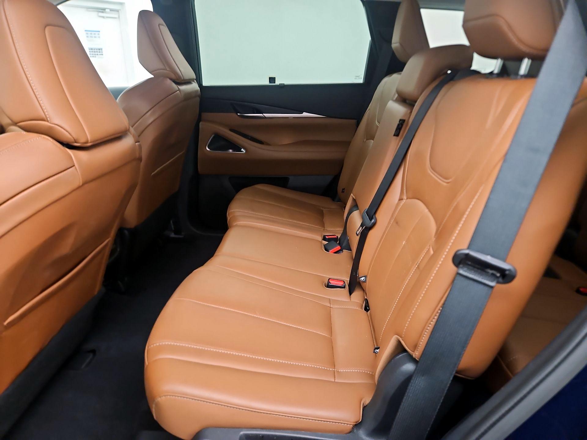 Thumbnail: 2023 INFINITI QX60 - 18