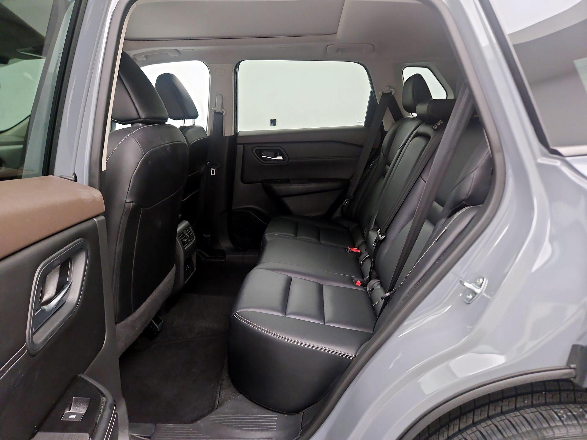 Thumbnail: 2023 Nissan Rogue - 18