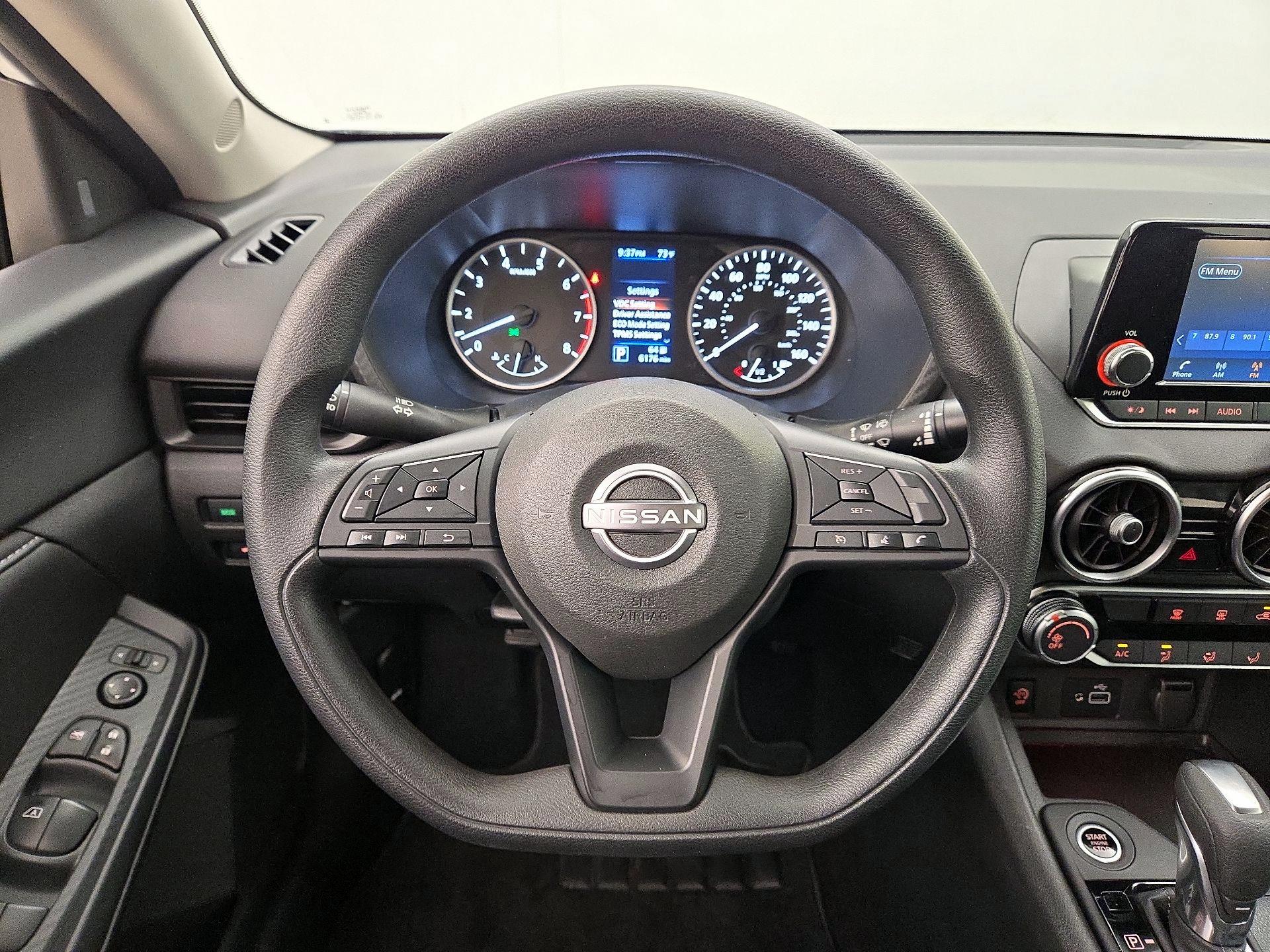 Thumbnail: 2024 Nissan Sentra - 10