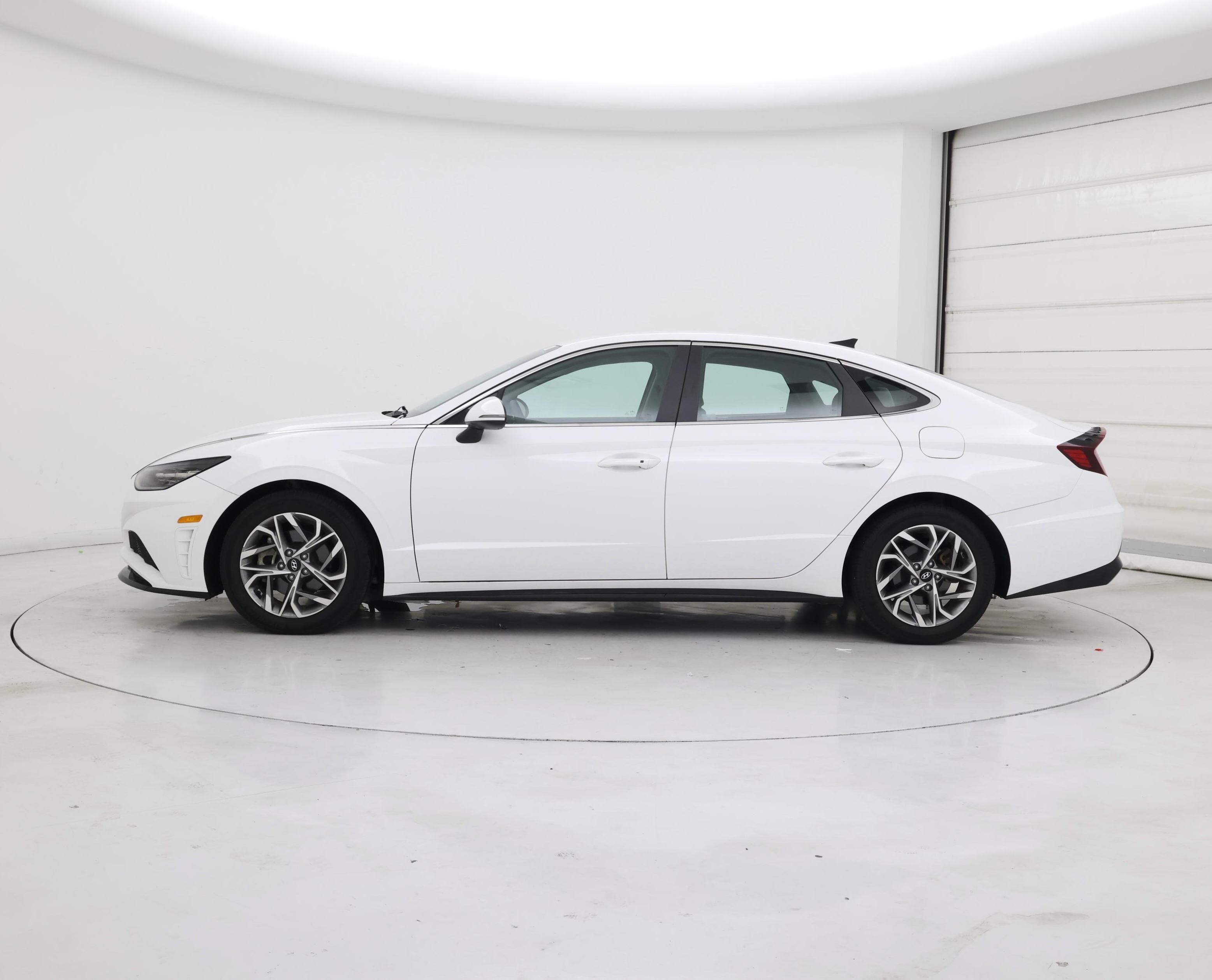 Thumbnail: 2023 Hyundai Sonata - 3