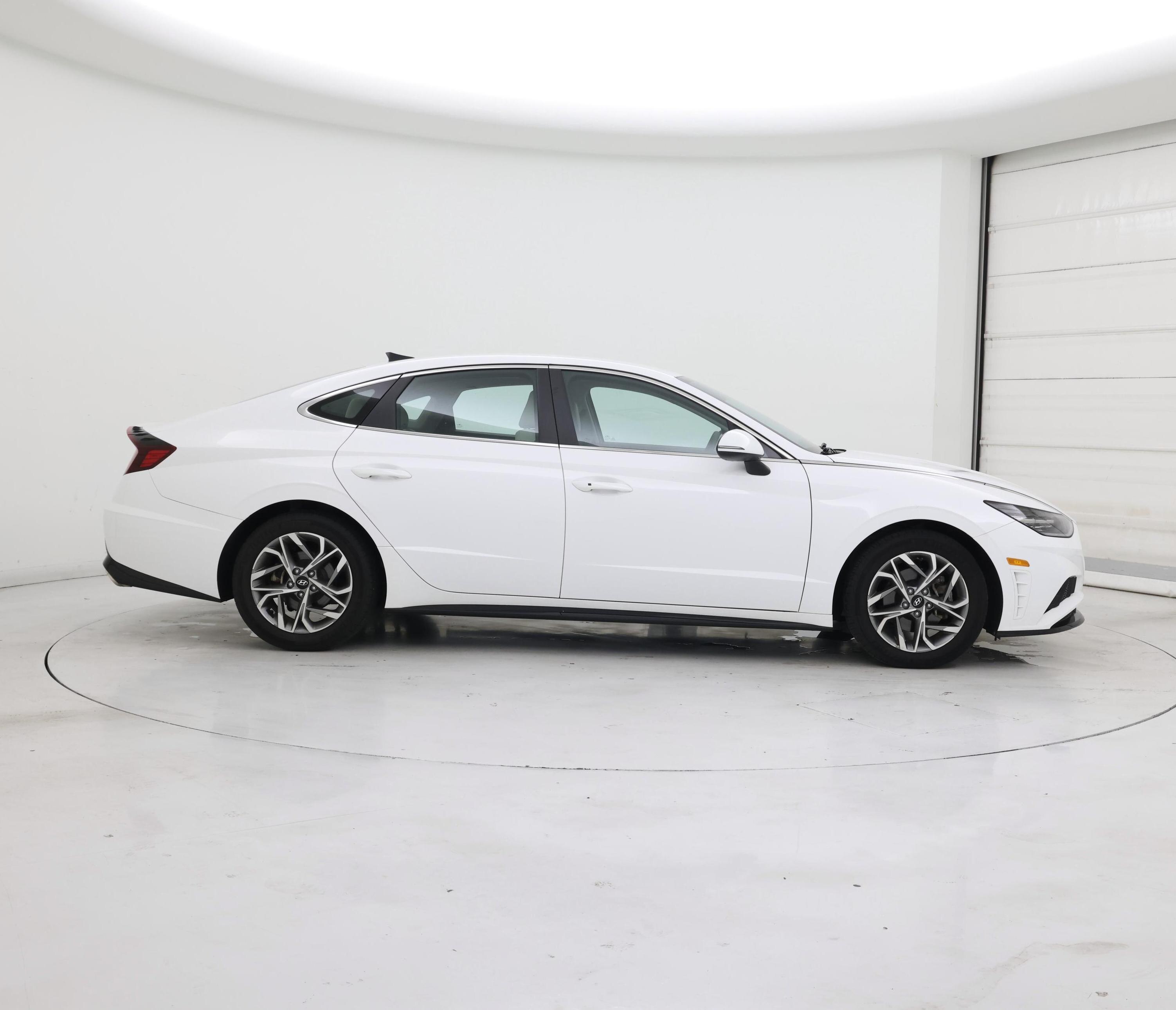 Thumbnail: 2023 Hyundai Sonata - 7