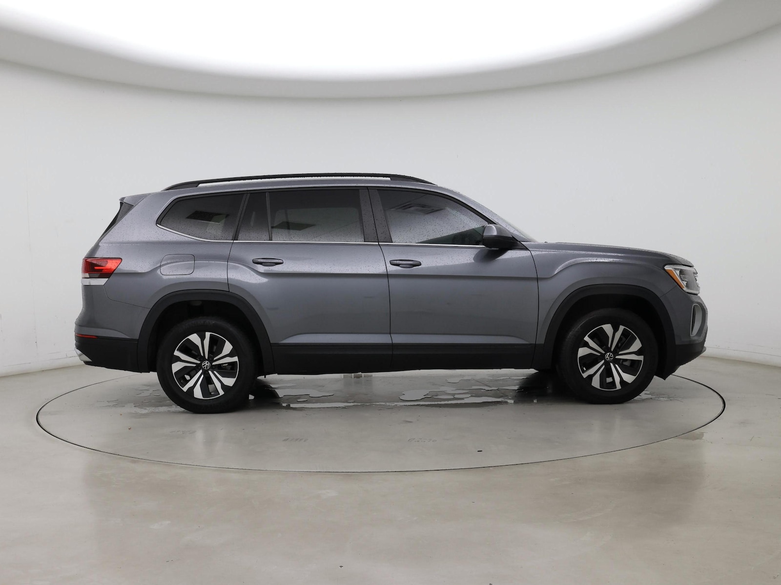 2024 Volkswagen Atlas SE - Photo 8