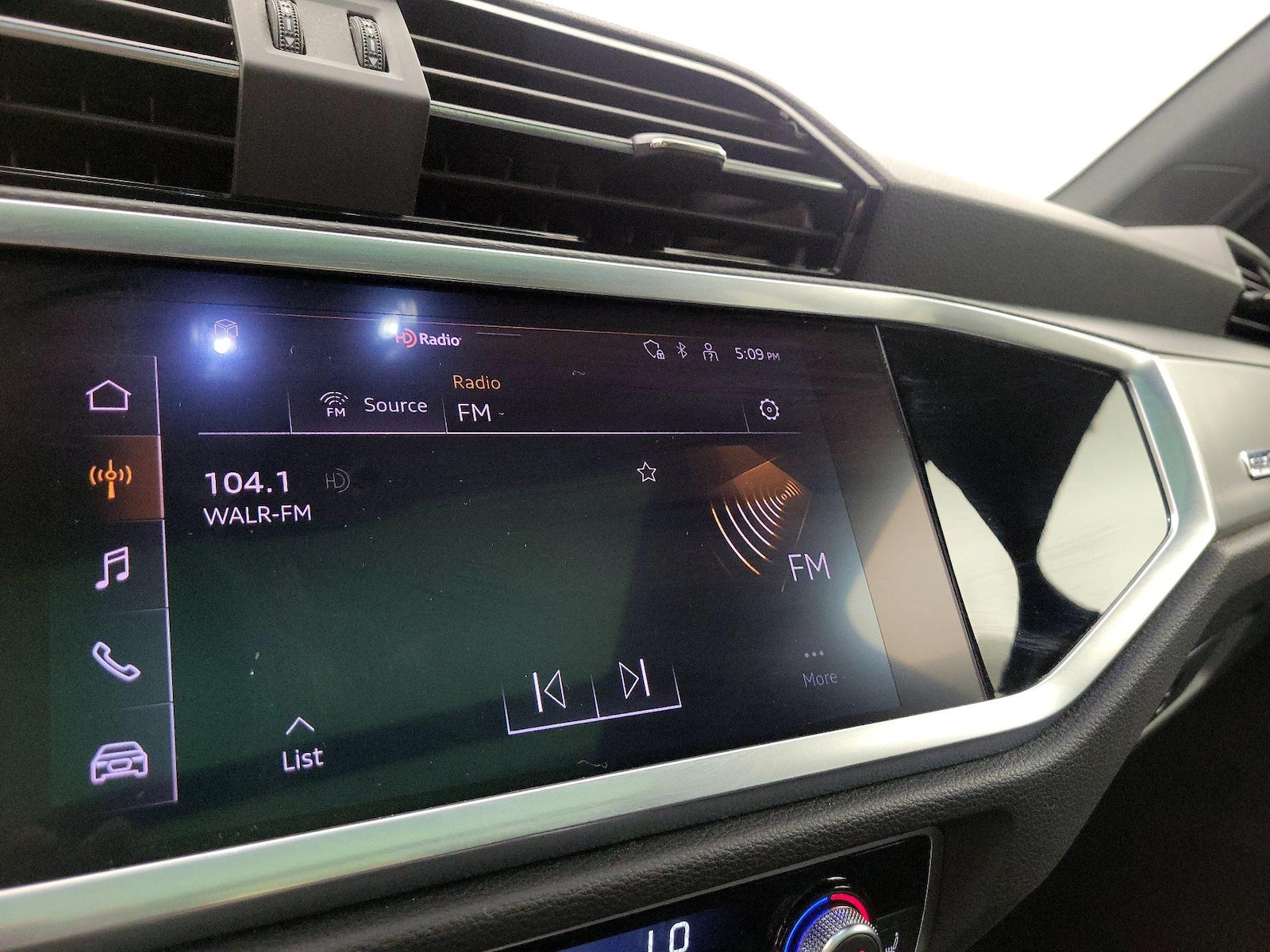 2022 Audi Q3 S Line Premium - Photo 16