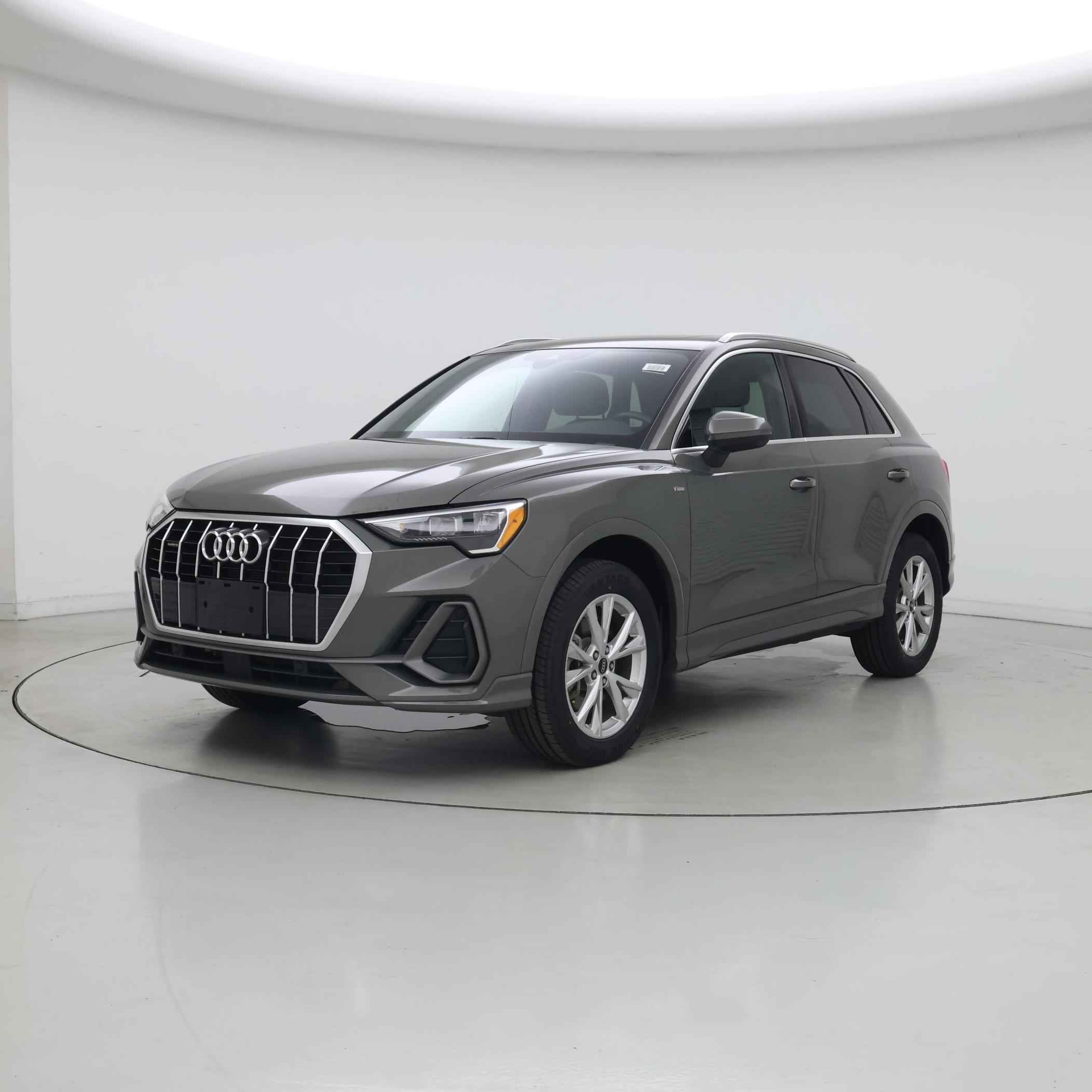 Thumbnail: 2022 Audi Q3 - 4