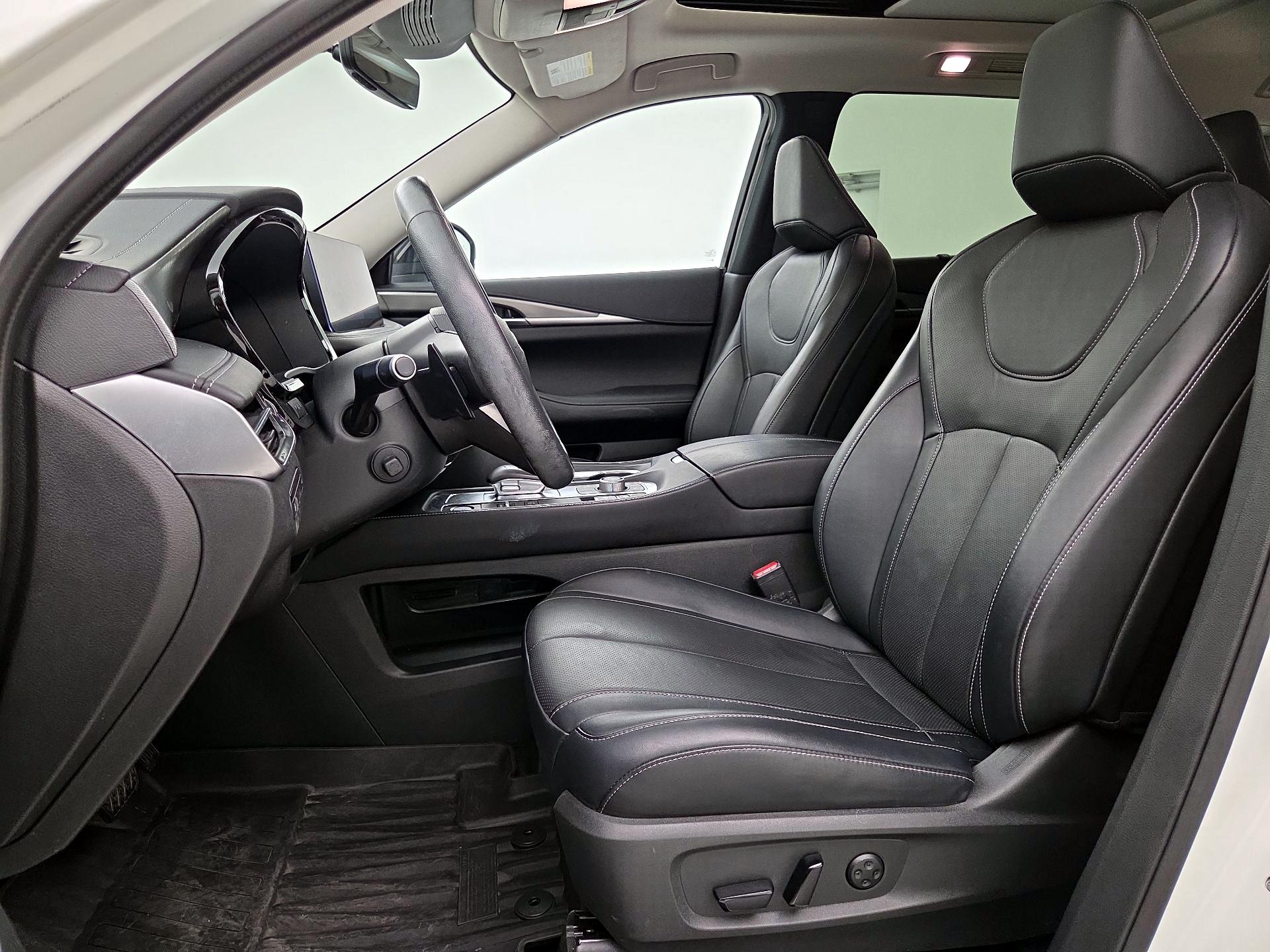 Thumbnail: 2023 INFINITI QX60 - 11