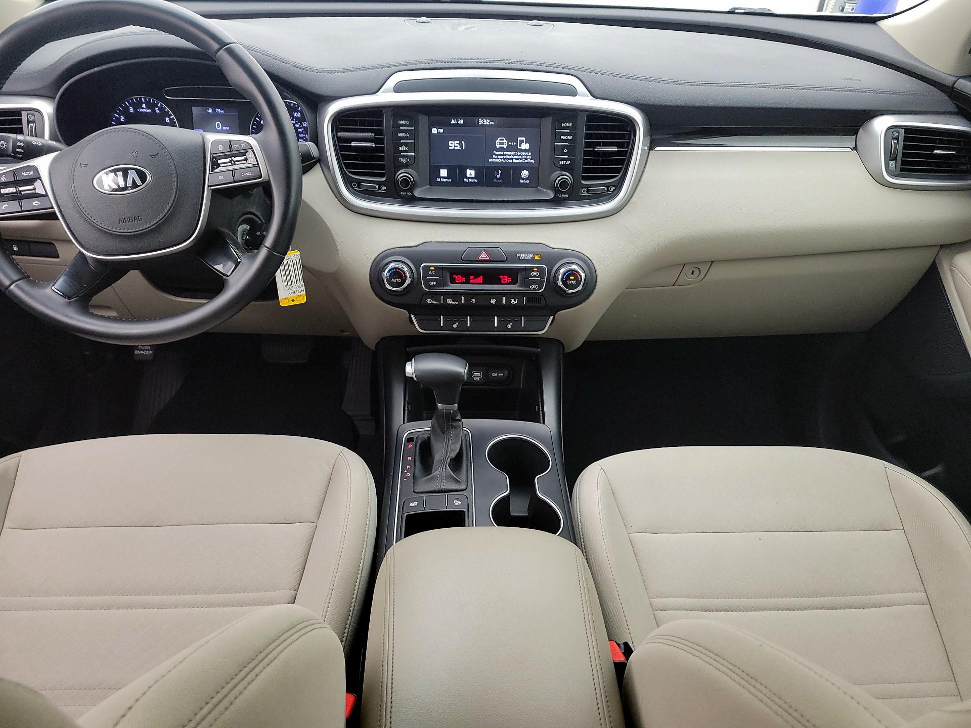 Thumbnail: 2020 Kia Sorento - 9