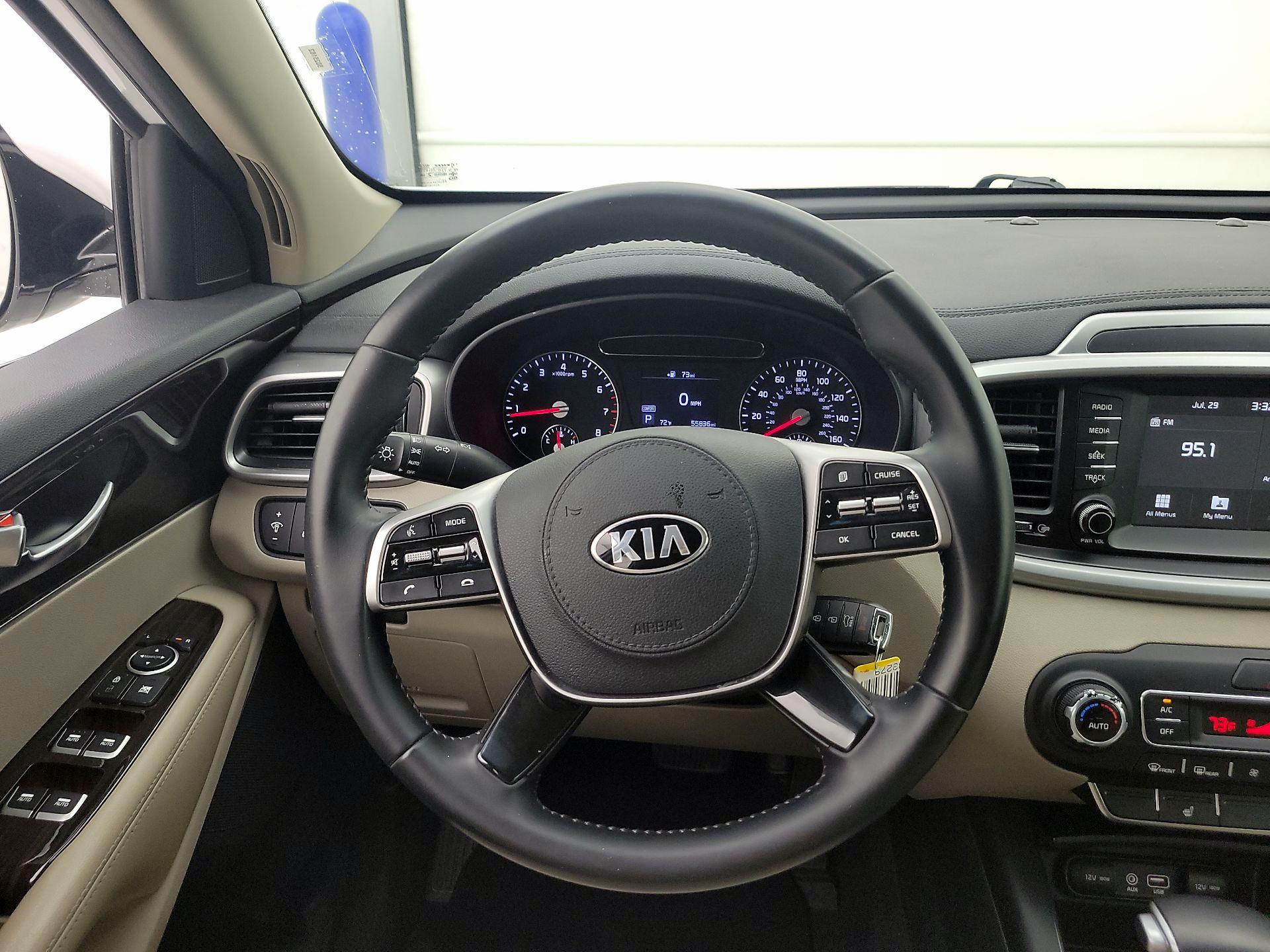 Thumbnail: 2020 Kia Sorento - 10