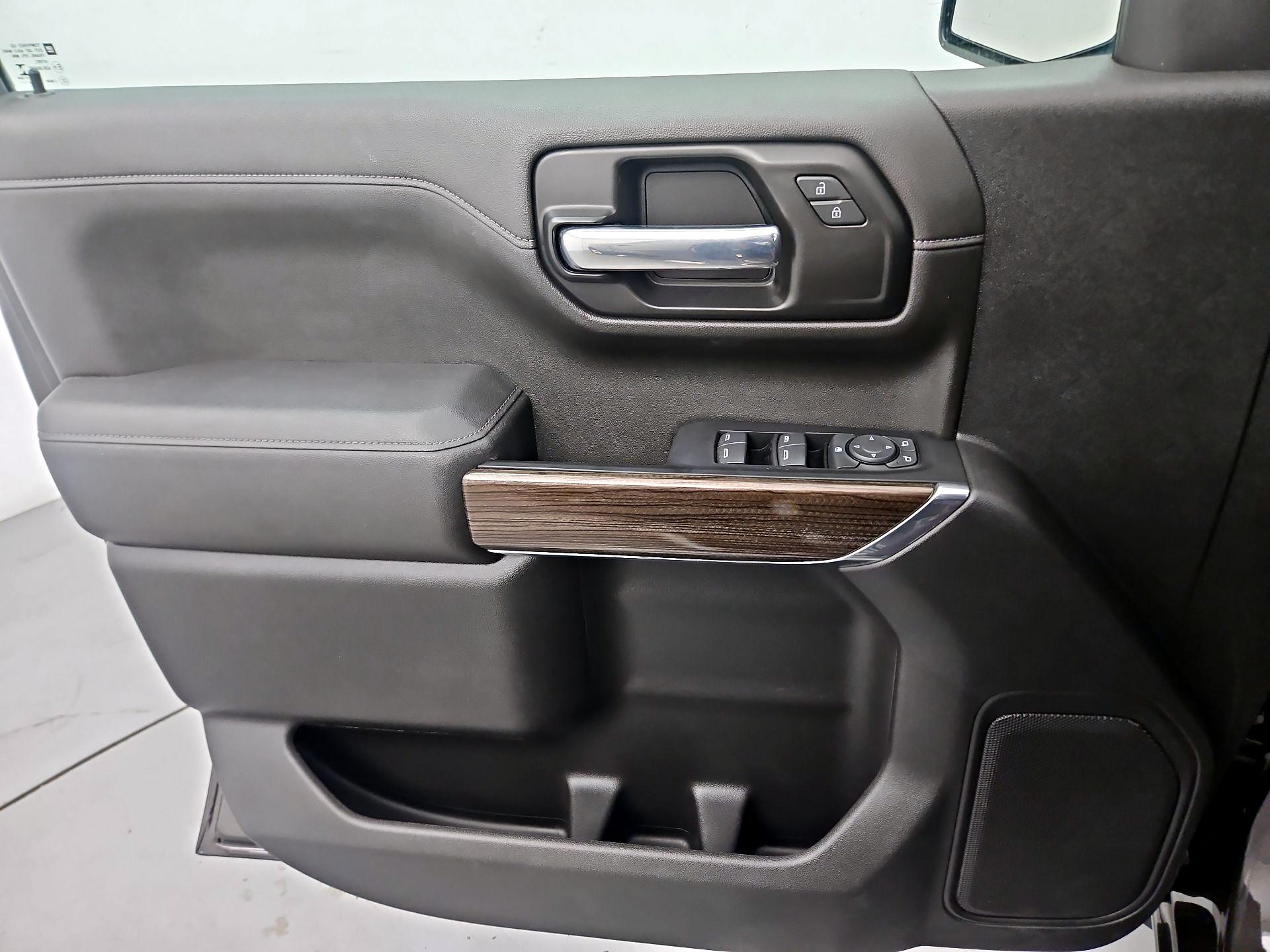 Thumbnail: 2021 Chevrolet Silverado 1500 - 10