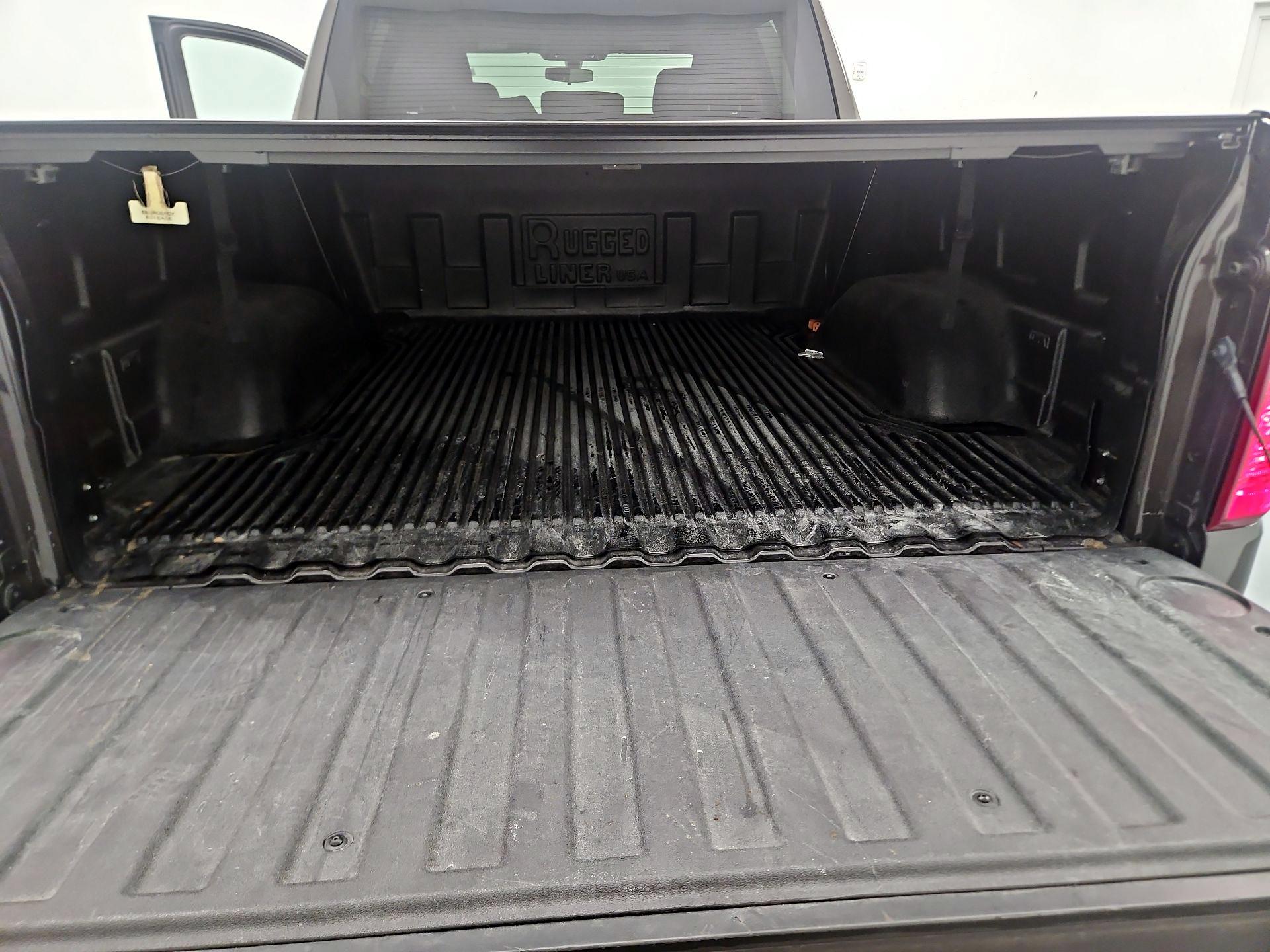 Thumbnail: 2021 Chevrolet Silverado 1500 - 18
