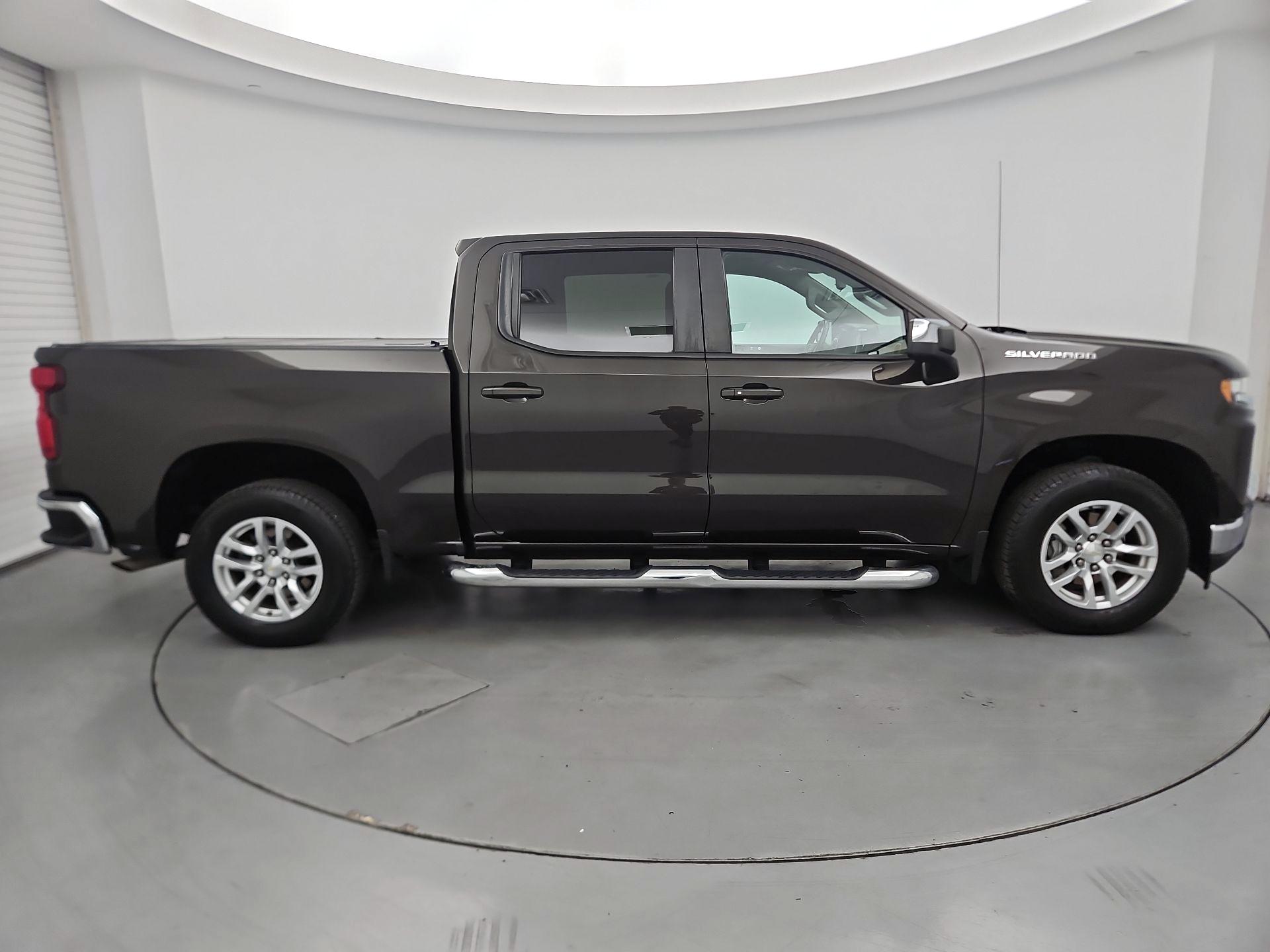 Thumbnail: 2021 Chevrolet Silverado 1500 - 4