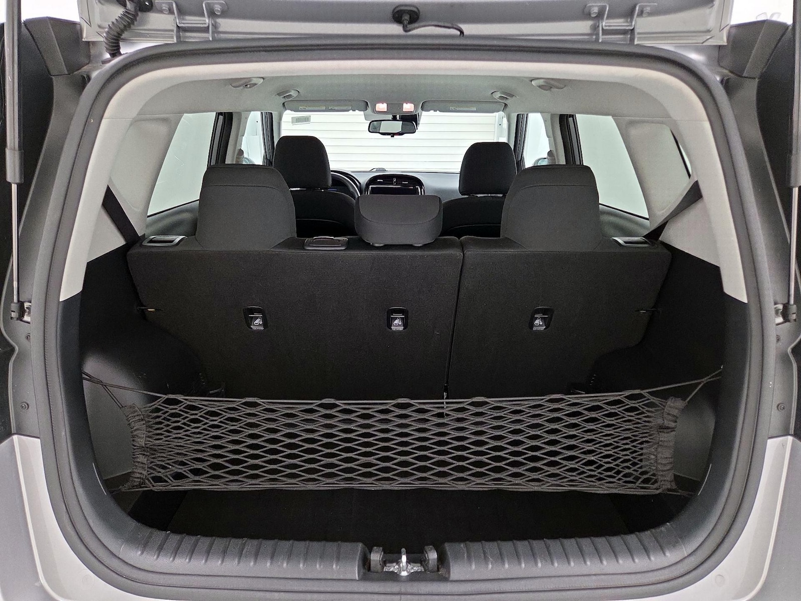 2024 Kia Soul S - Photo 22