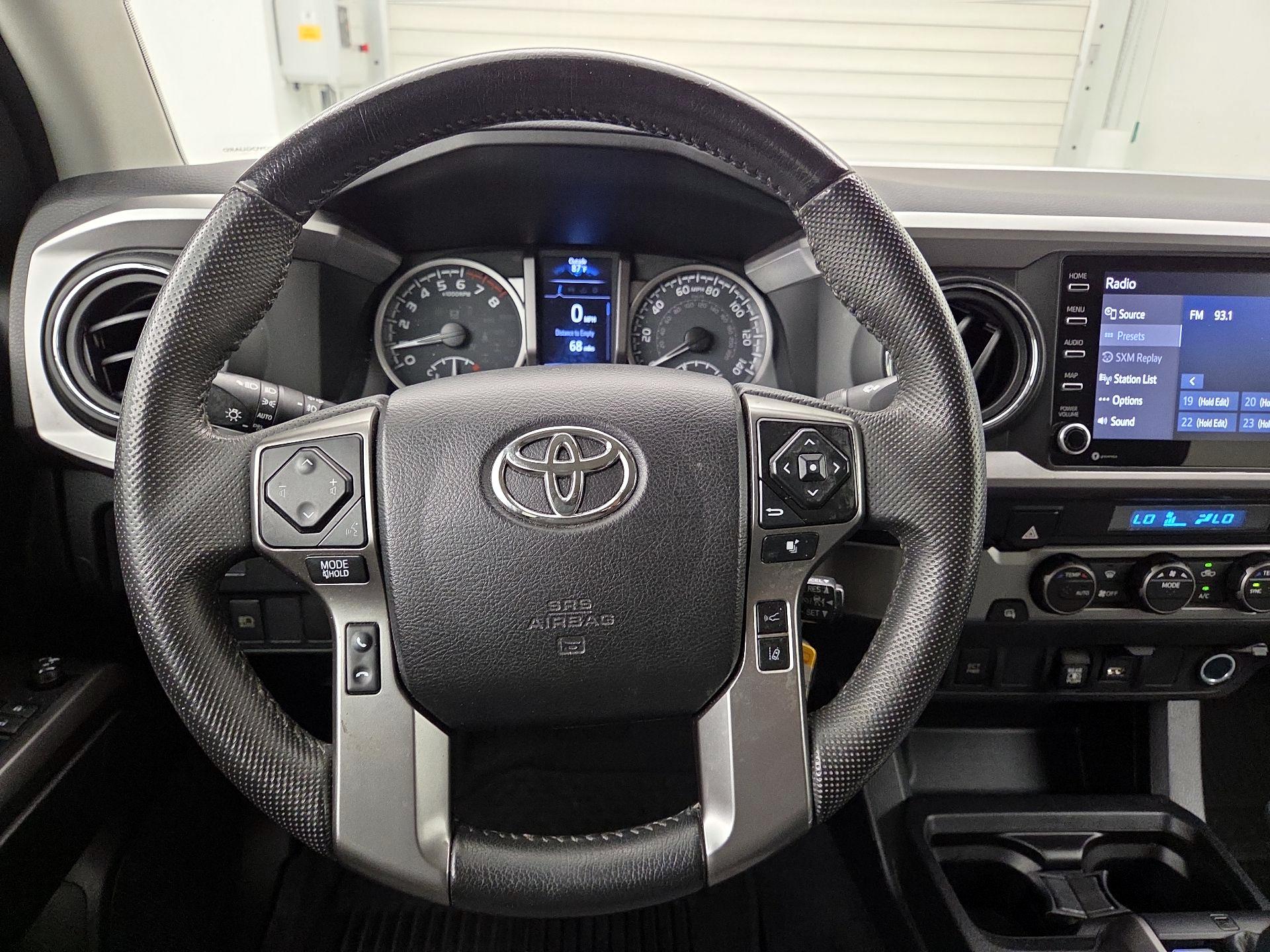 Thumbnail: 2021 Toyota Tacoma - 10