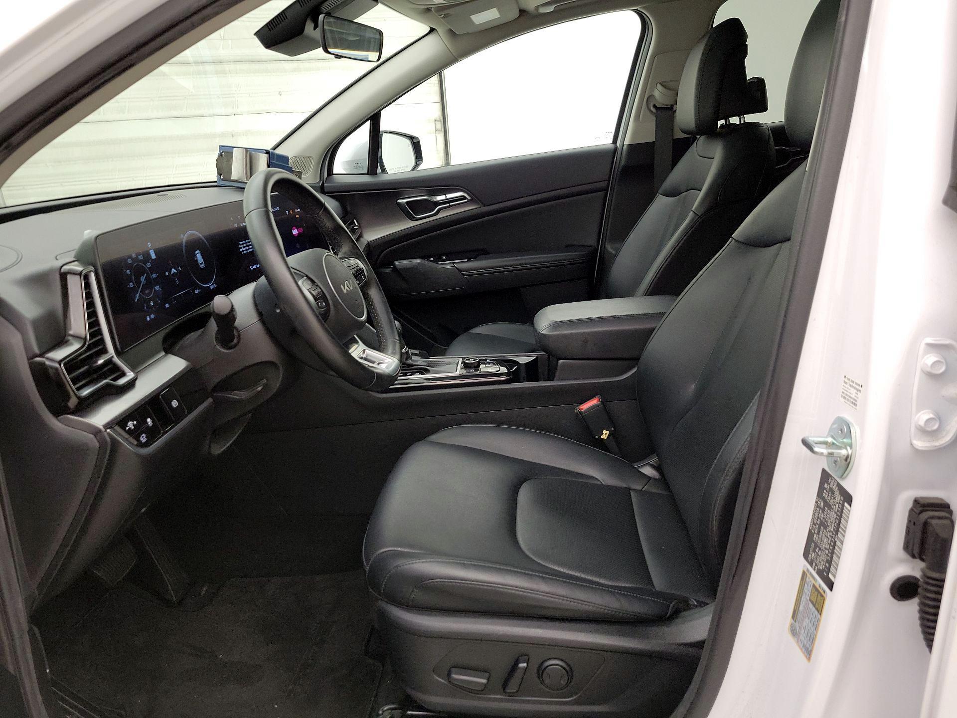 Thumbnail: 2023 Kia Sportage - 11