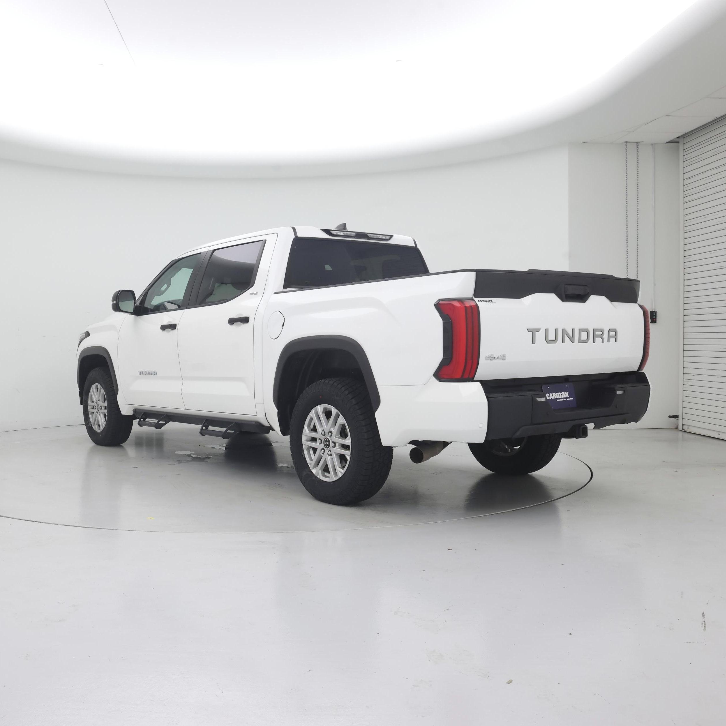 Thumbnail: 2024 Toyota Tundra - 2