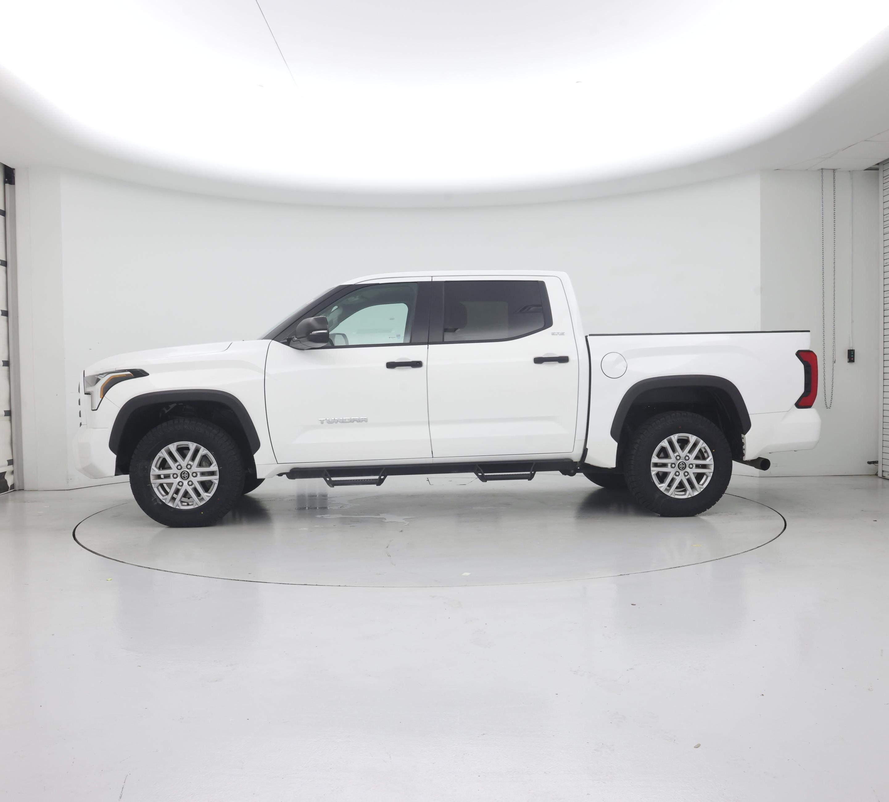 Thumbnail: 2024 Toyota Tundra - 3