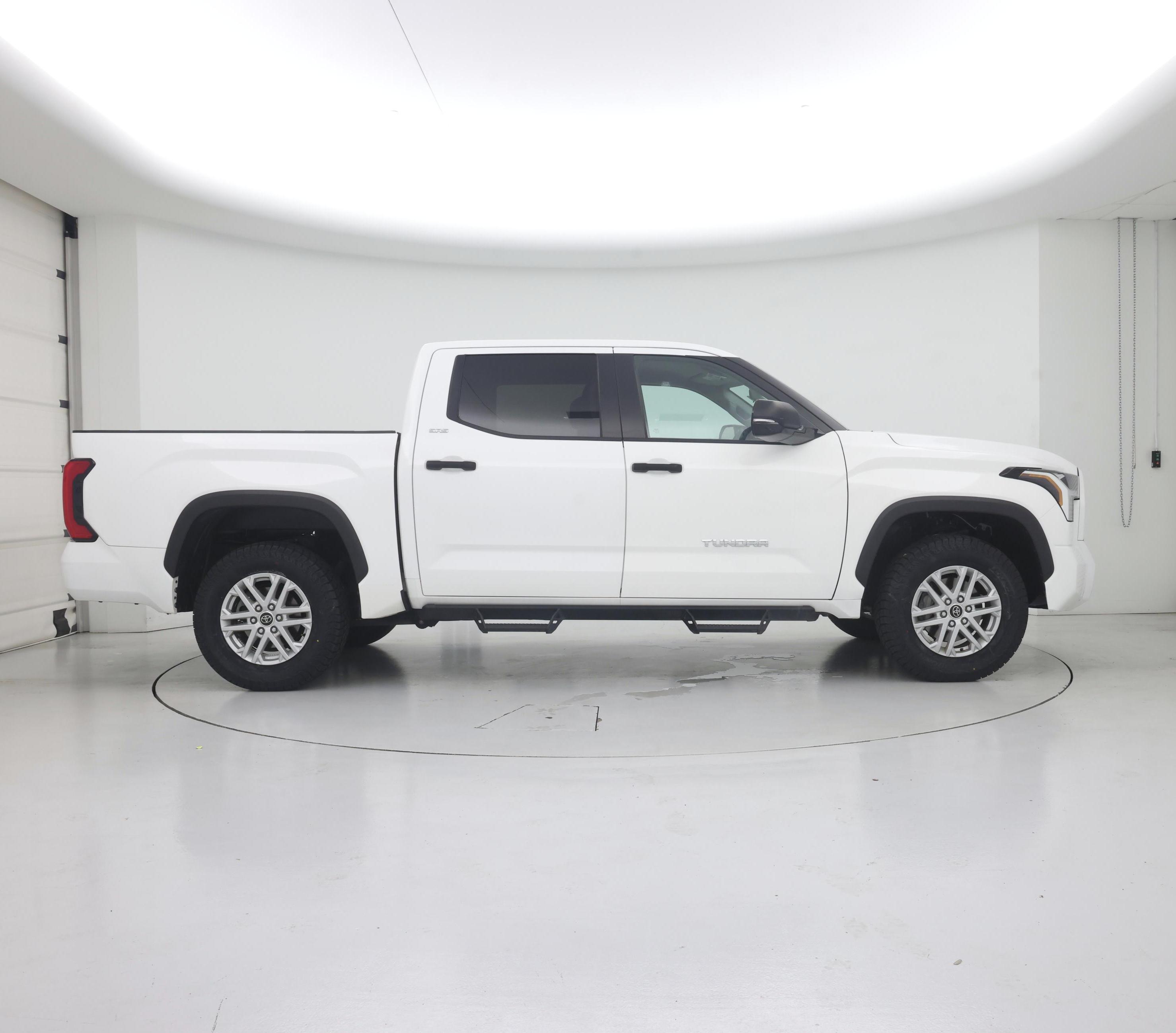 Thumbnail: 2024 Toyota Tundra - 7
