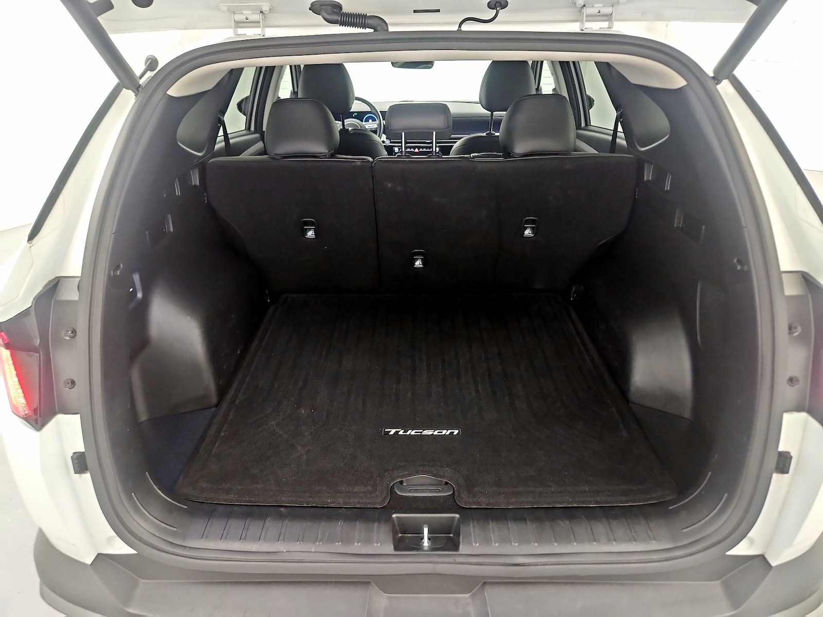 2025 Hyundai Tucson Limited - Photo 20