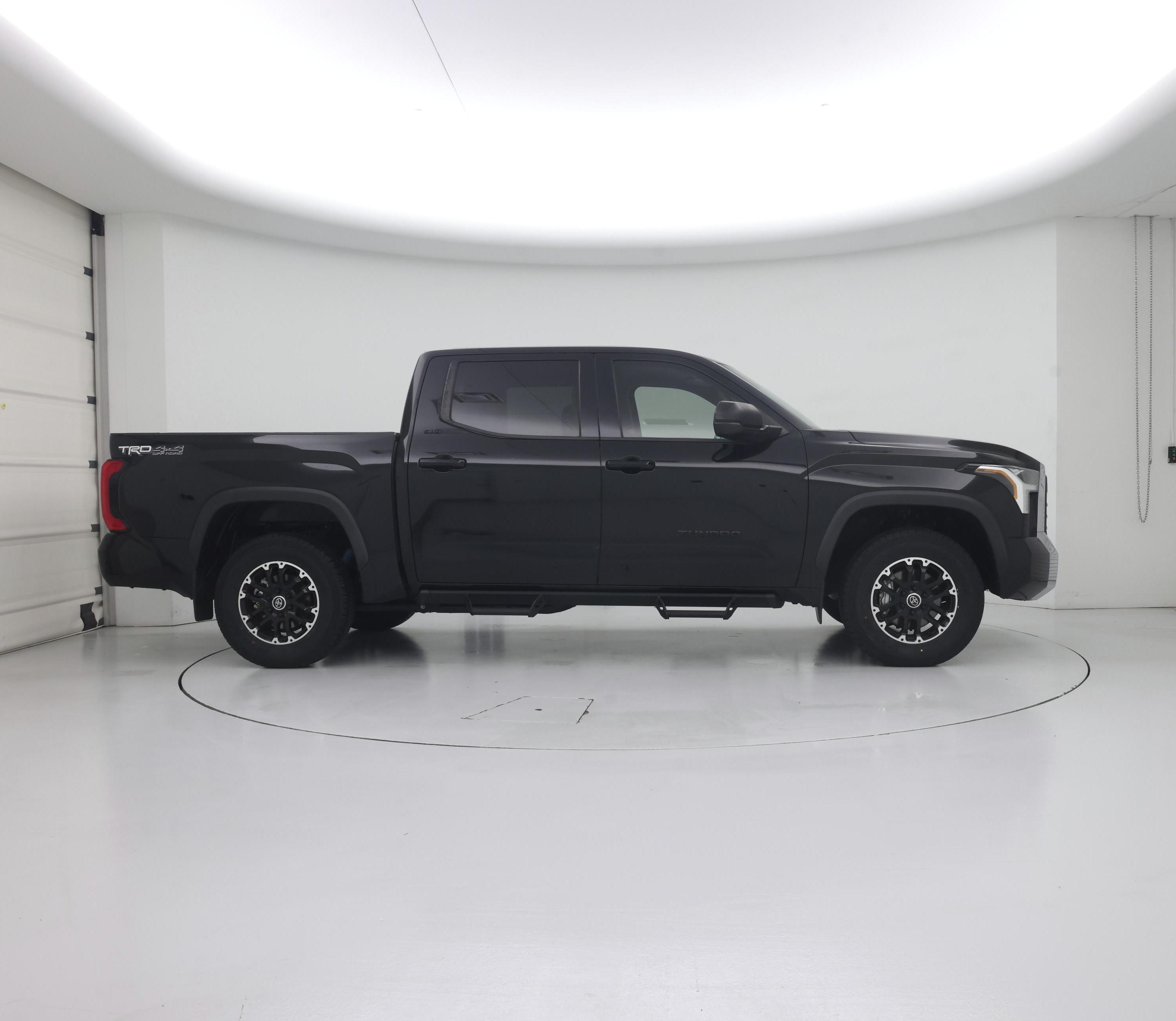 Thumbnail: 2023 Toyota Tundra - 7