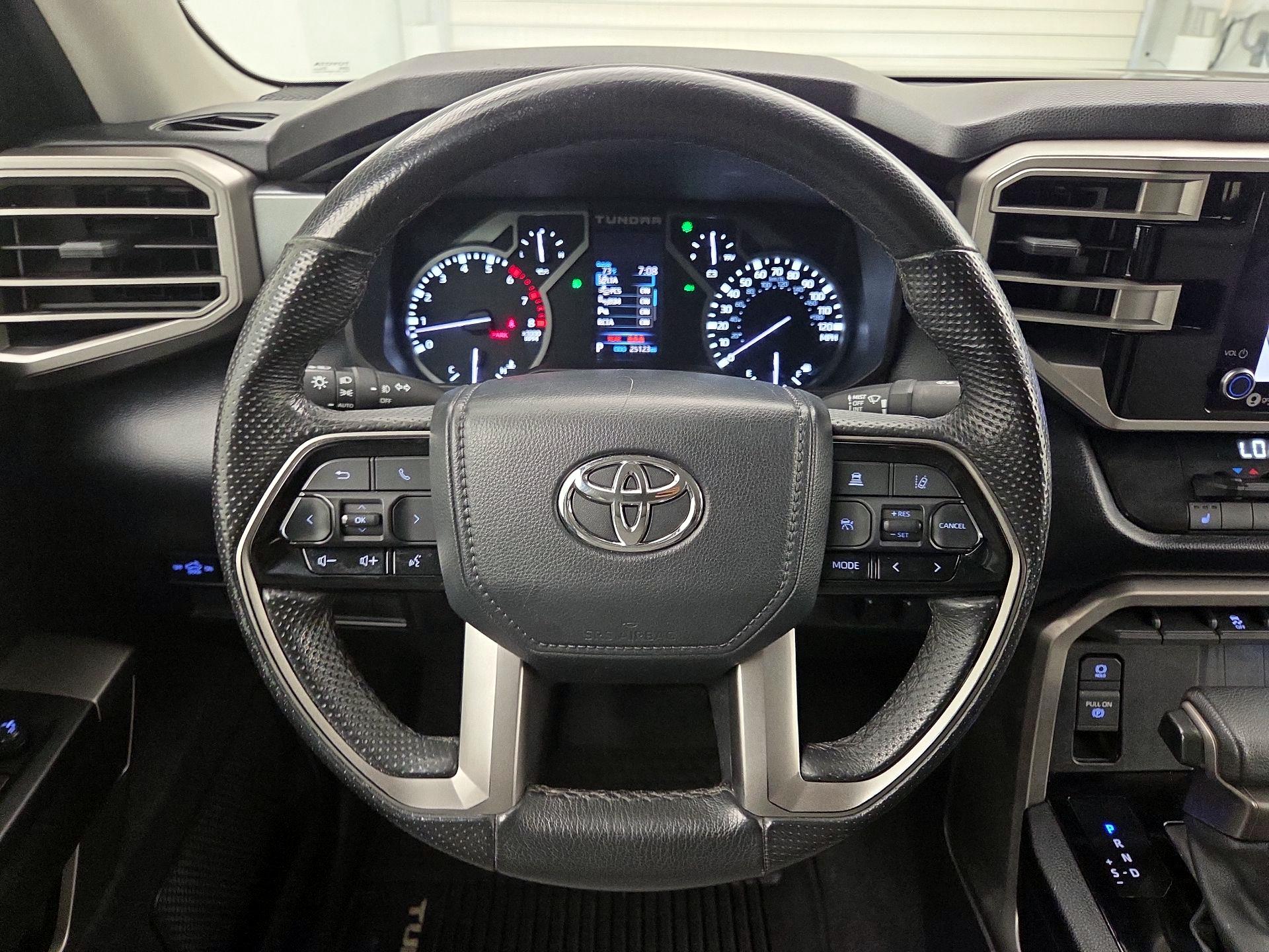 Thumbnail: 2024 Toyota Tundra - 10