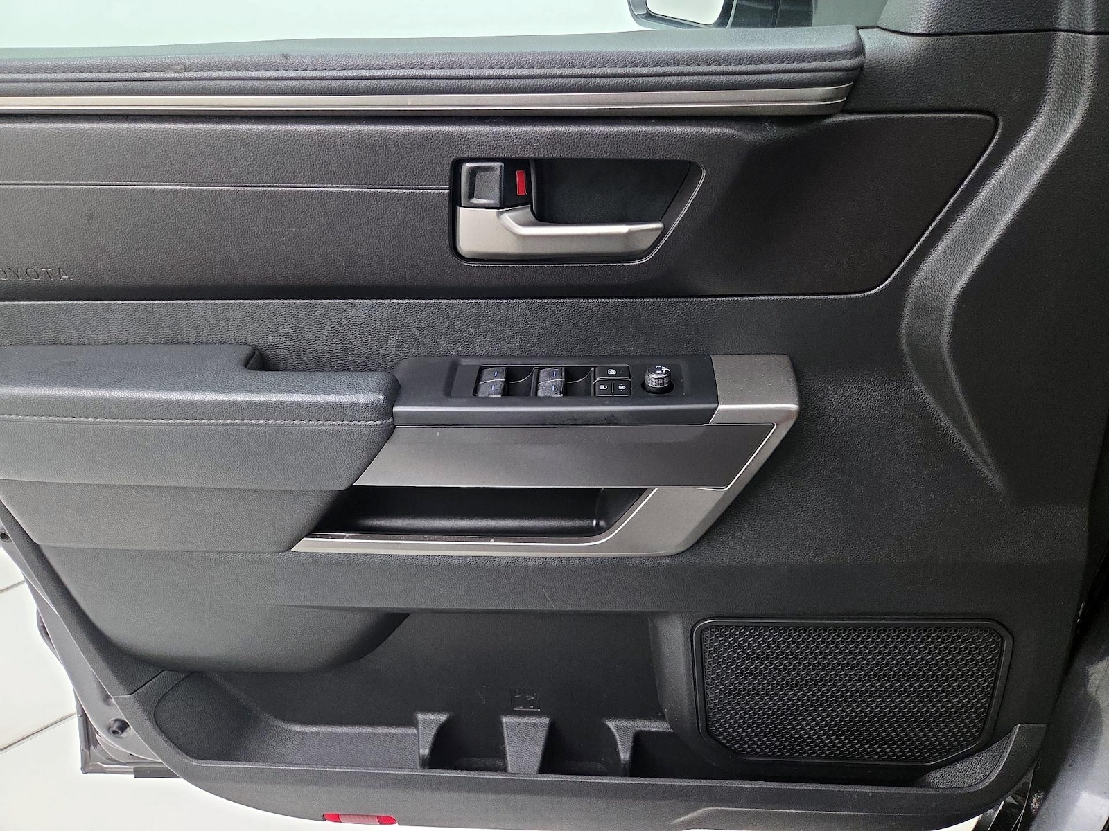 2024 Toyota Tundra SR5 - Photo 13