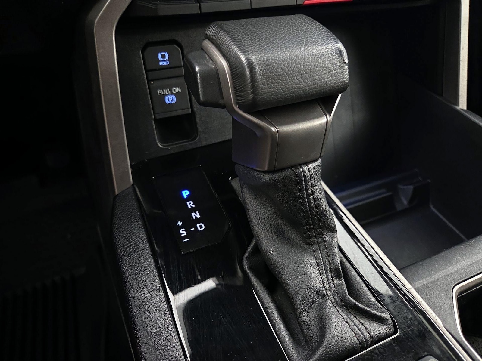 2024 Toyota Tundra SR5 - Photo 18