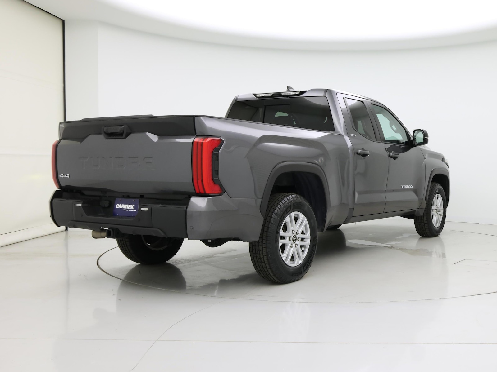 2024 Toyota Tundra SR5 - Photo 9