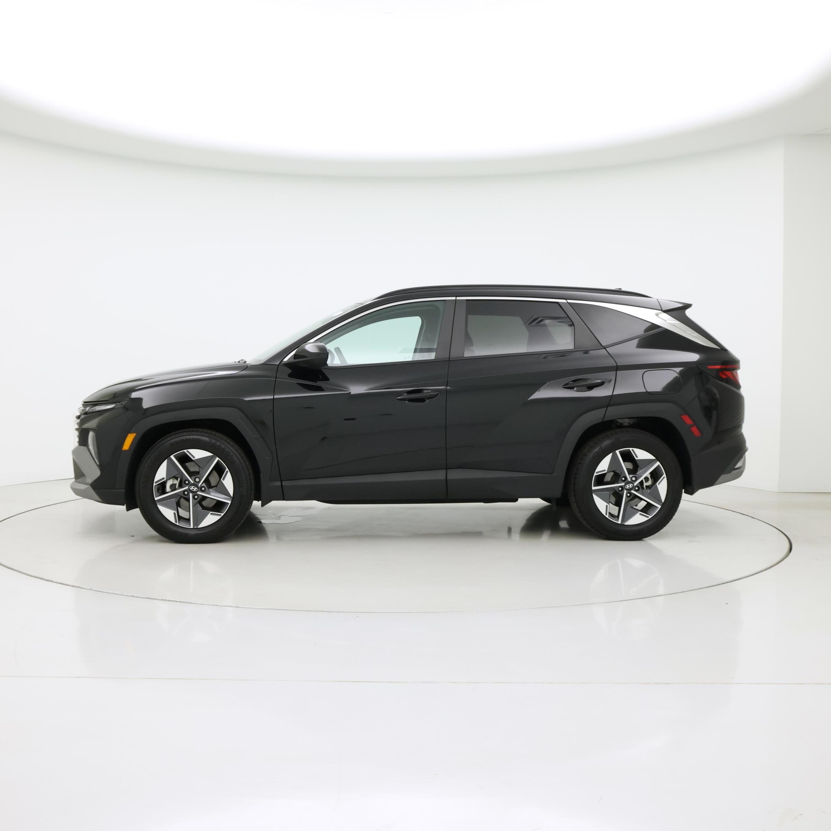 Thumbnail: 2025 Hyundai Tucson - 3