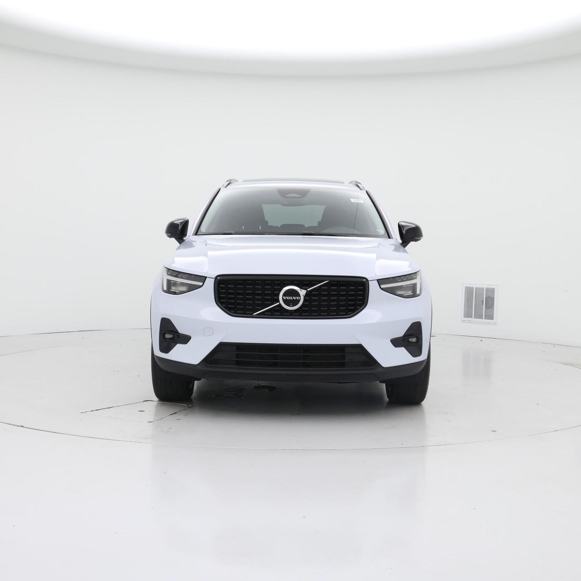 Thumbnail: 2024 Volvo XC40 - 5