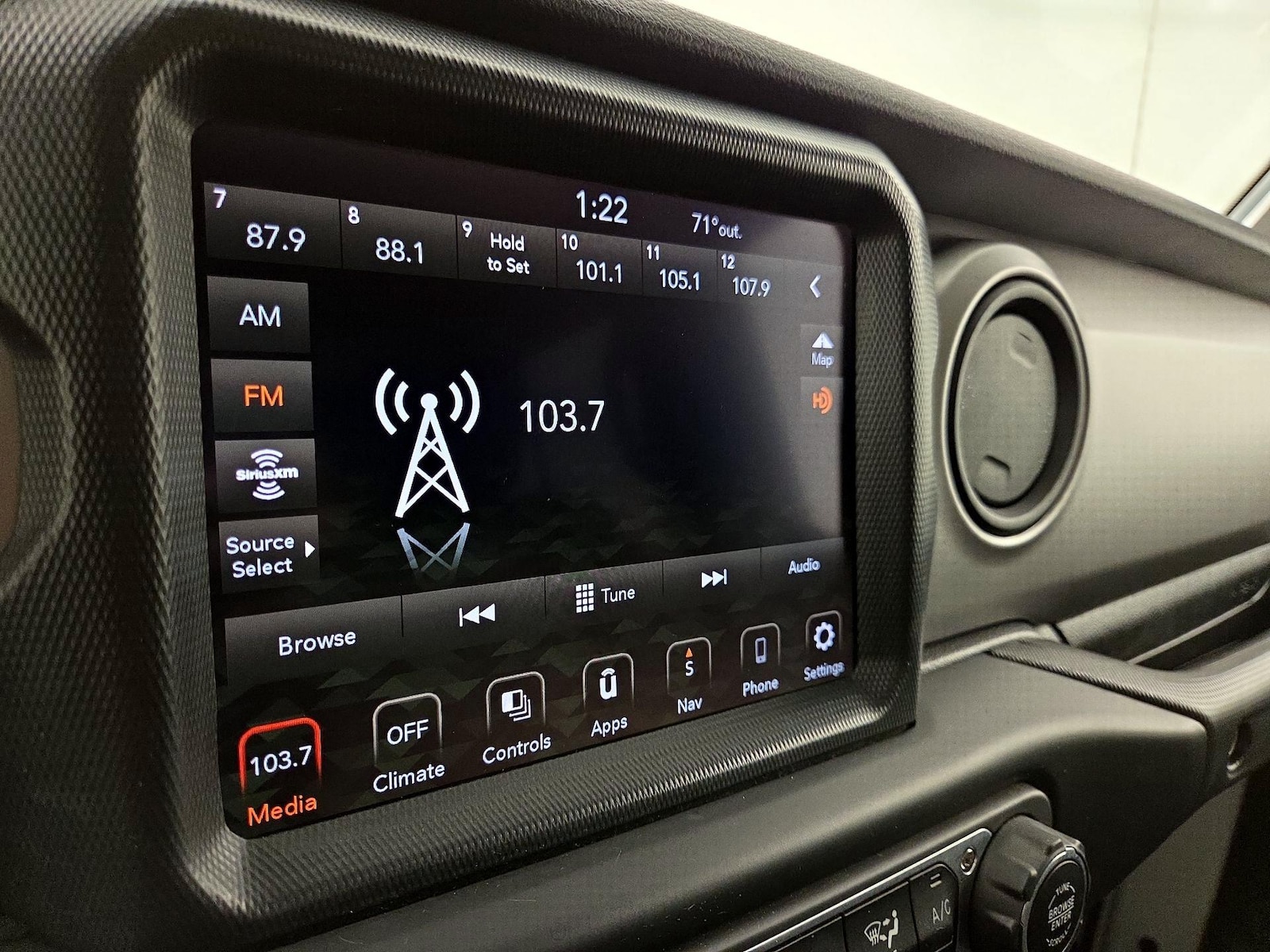 2021 Jeep Wrangler Unlimited 80TH - Photo 17