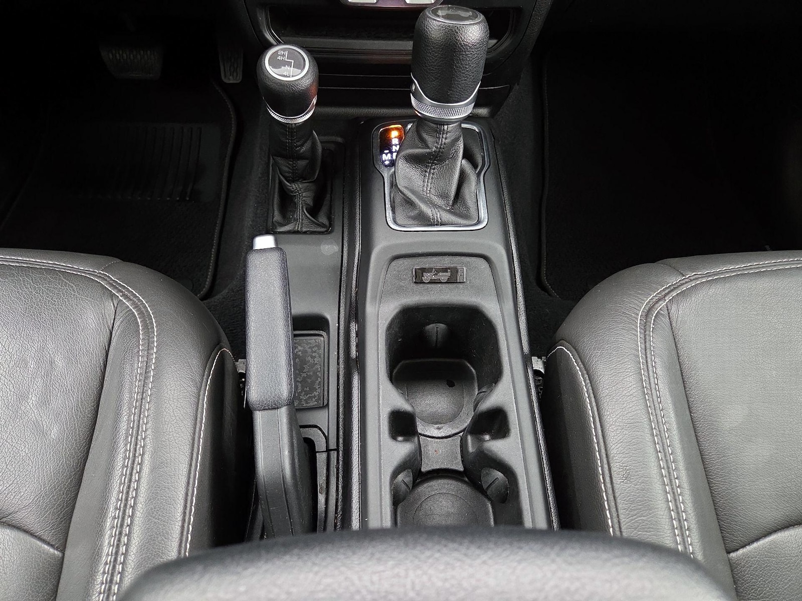 2021 Jeep Wrangler Unlimited 80TH - Photo 19